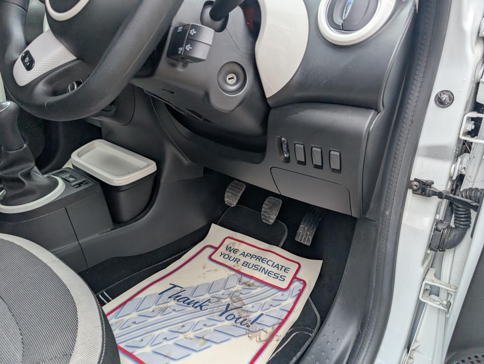 Renault Twingo 1.0 SCe Play Hatchback 5dr Petrol Manual Euro 6 (70 ps)
