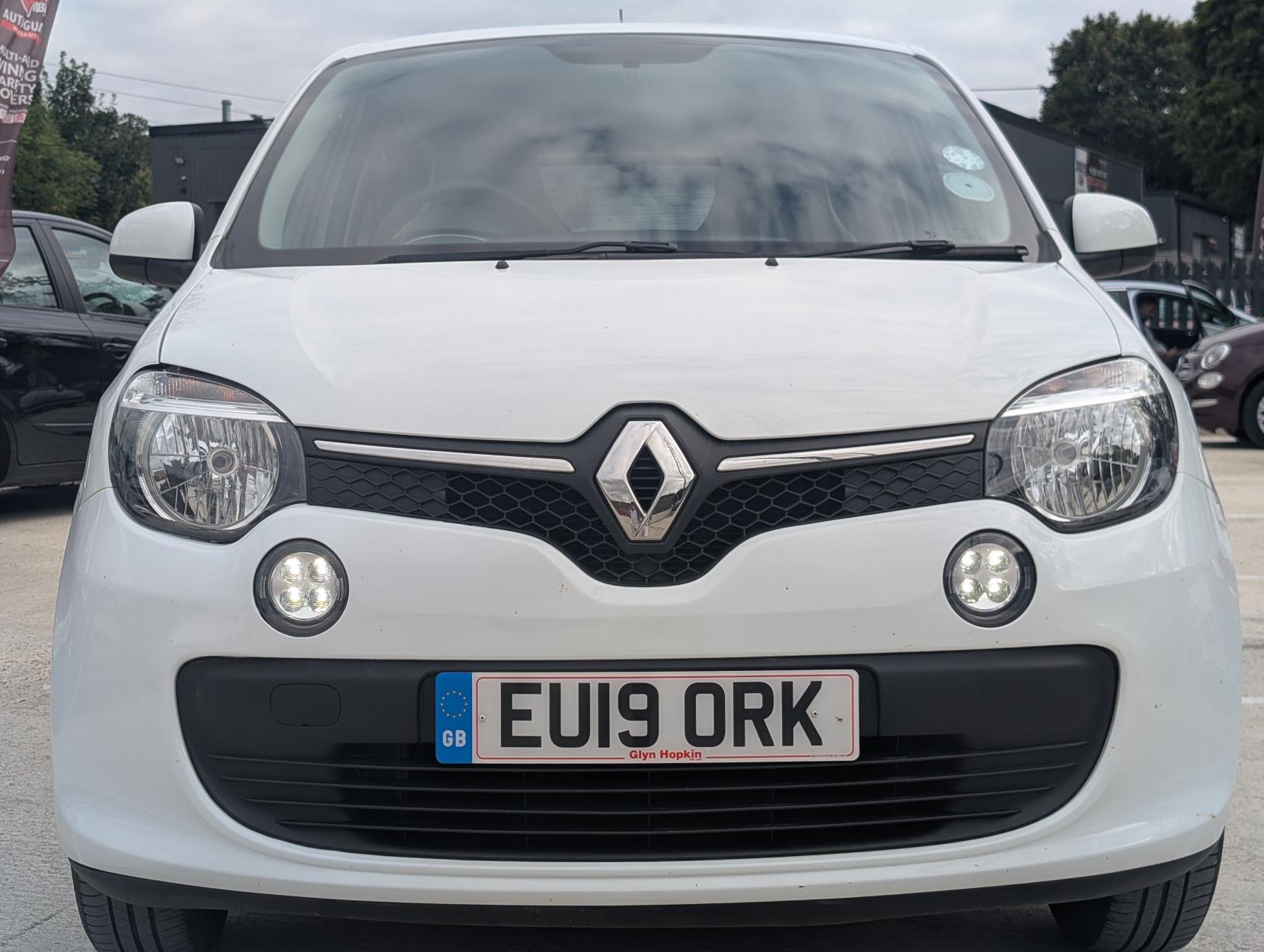 Renault Twingo 1.0 SCe Play Hatchback 5dr Petrol Manual Euro 6 (70 ps)