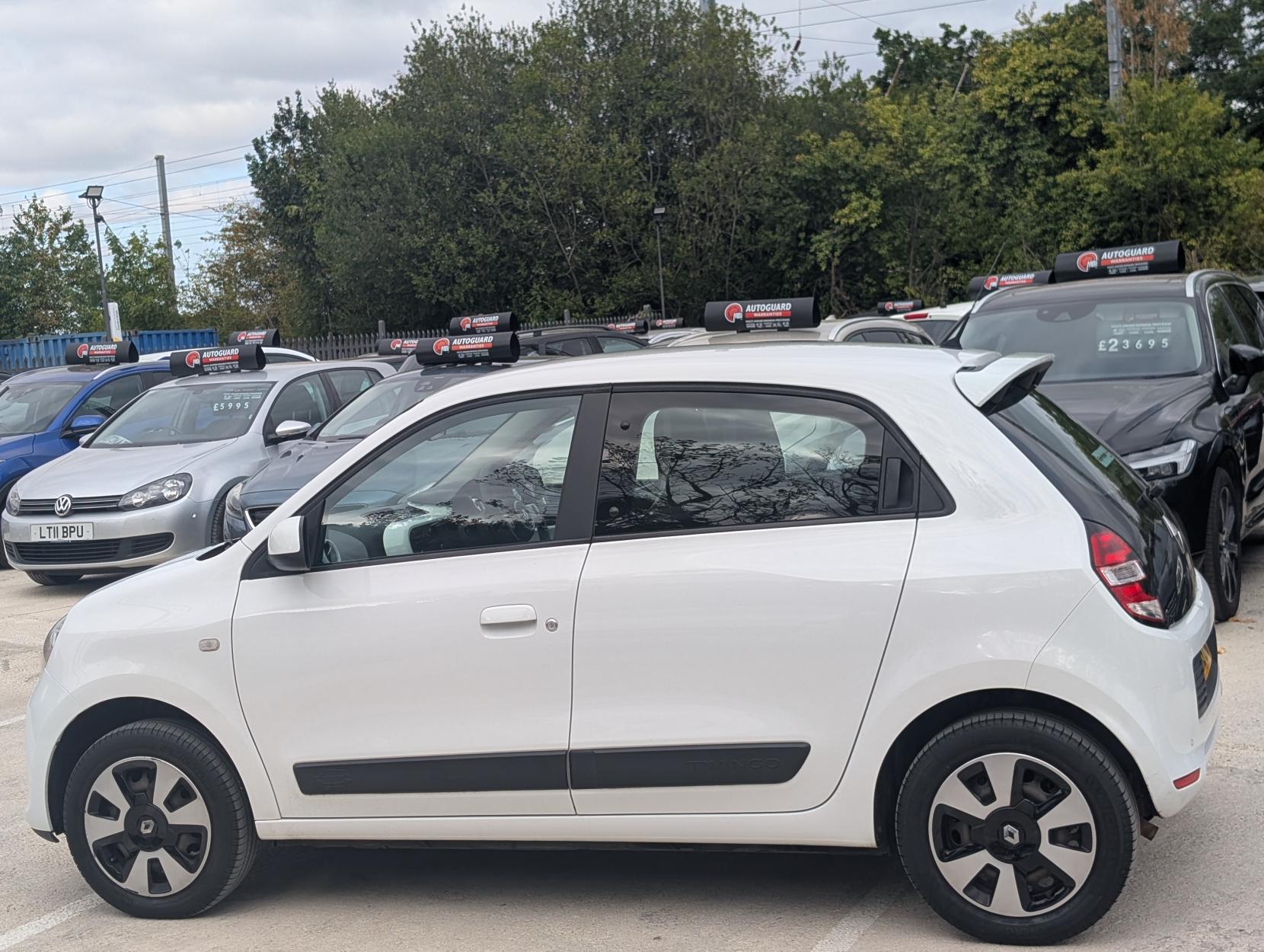 Renault Twingo 1.0 SCe Play Hatchback 5dr Petrol Manual Euro 6 (70 ps)