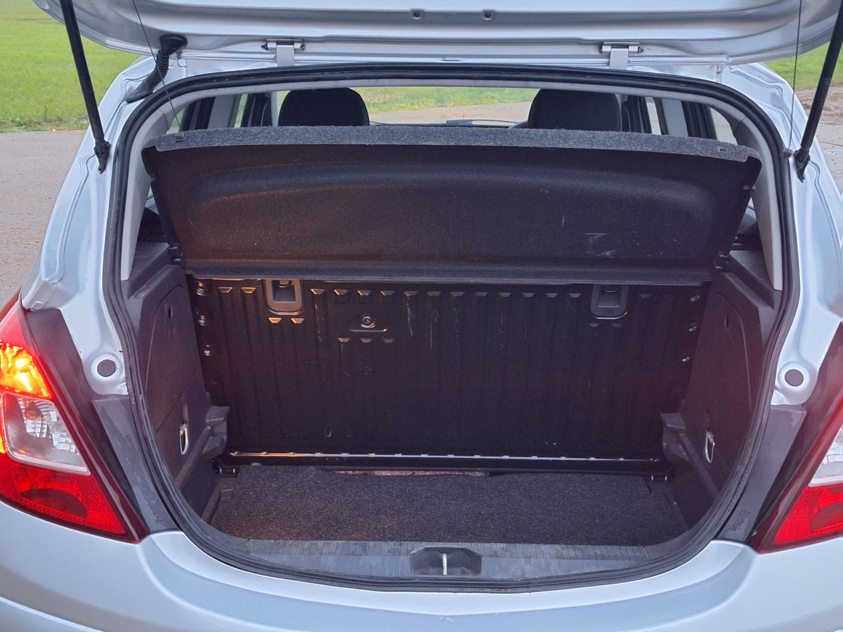 Vauxhall Corsa 1.2i ecoFLEX 16V S Hatchback 5dr Petrol Manual Euro 5 (s/s) (A/C) (85 ps)