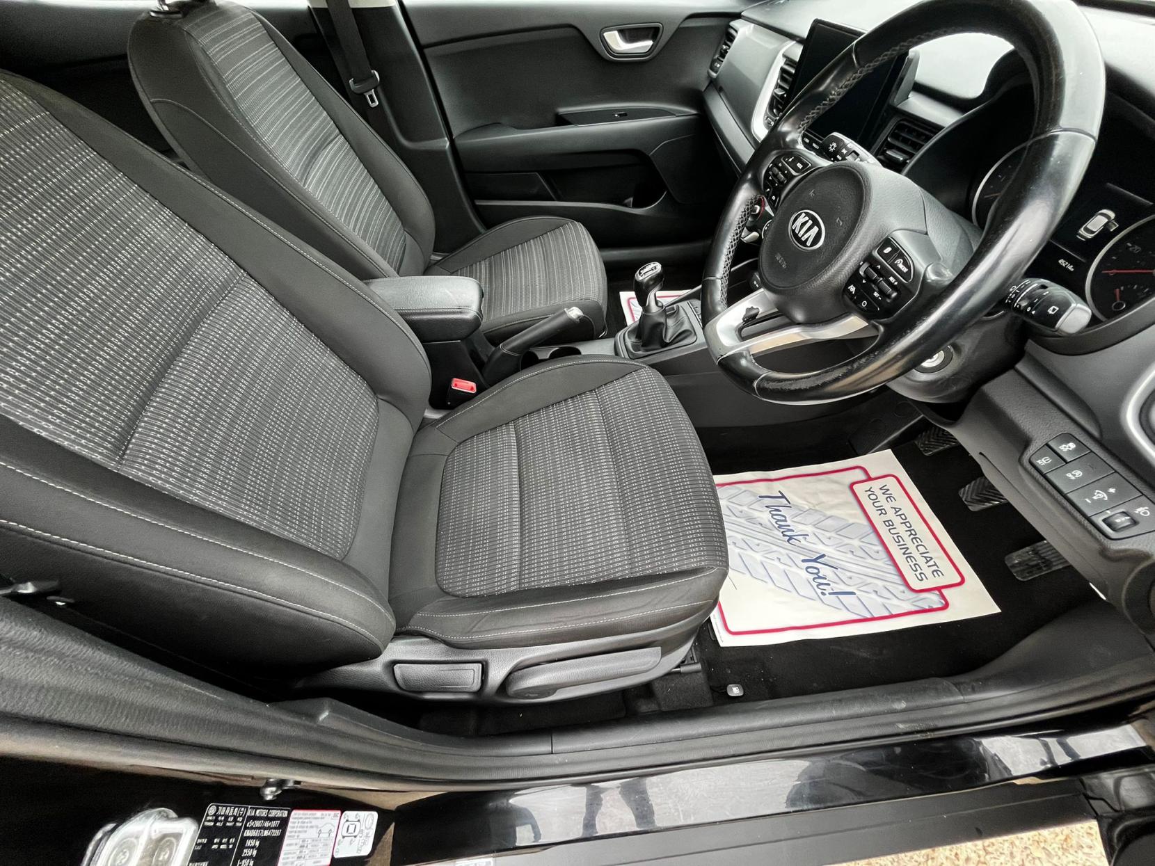Kia Stonic 1.0 T-GDi 2 SUV 5dr Petrol Manual Euro 6 (s/s) (99 bhp)