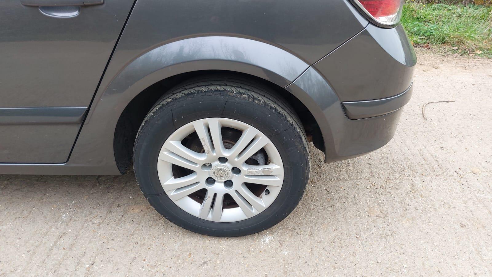 Vauxhall Astra 1.6i 16v Design Hatchback 5dr Petrol Manual (155 g/km, 113 bhp)