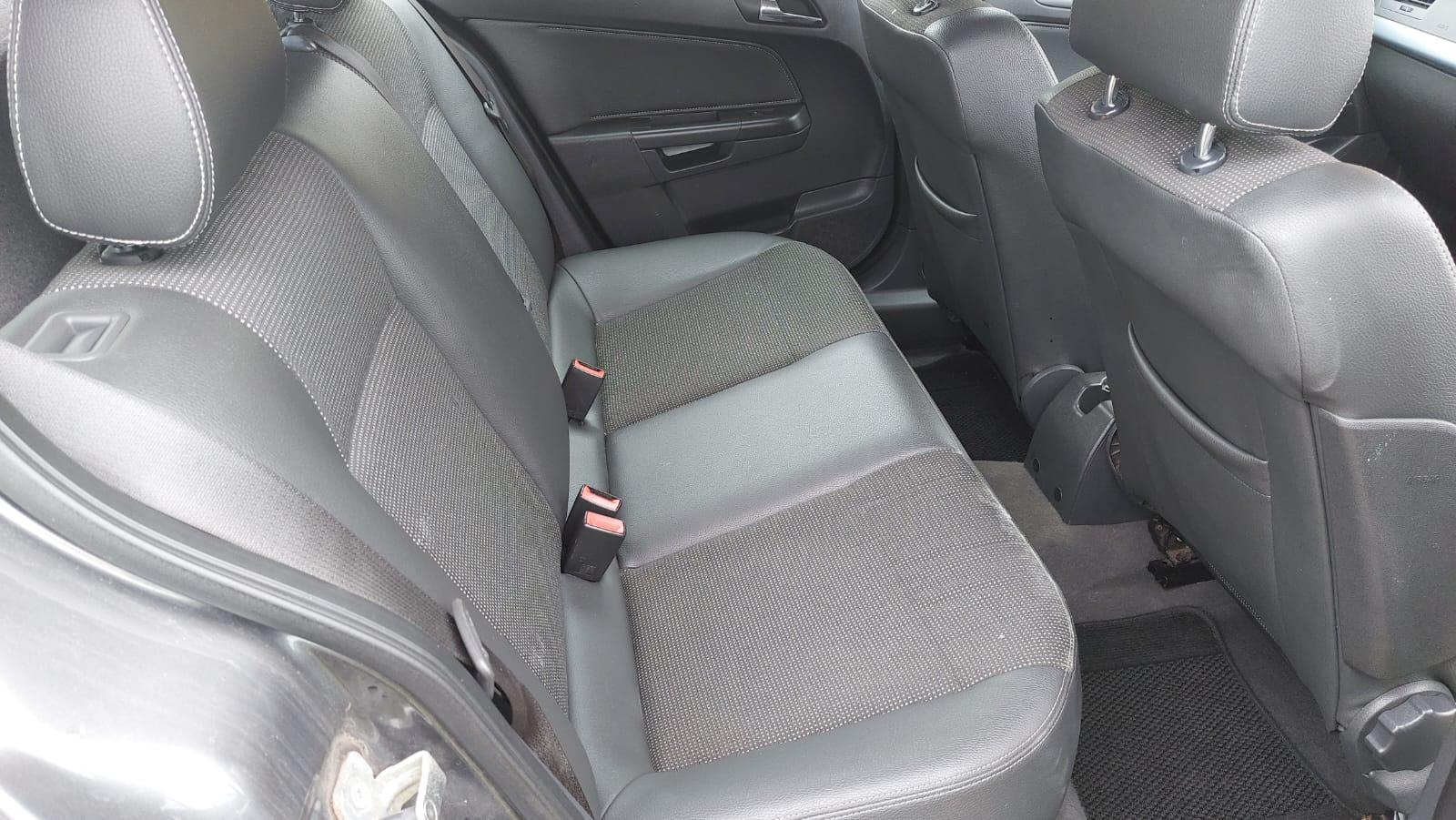 Vauxhall Astra 1.6i 16v Design Hatchback 5dr Petrol Manual (155 g/km, 113 bhp)