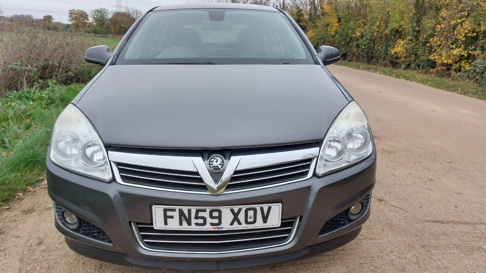 Vauxhall Astra 1.6i 16v Design Hatchback 5dr Petrol Manual (155 g/km, 113 bhp)