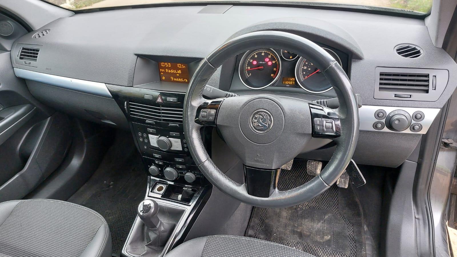 Vauxhall Astra 1.6i 16v Design Hatchback 5dr Petrol Manual (155 g/km, 113 bhp)