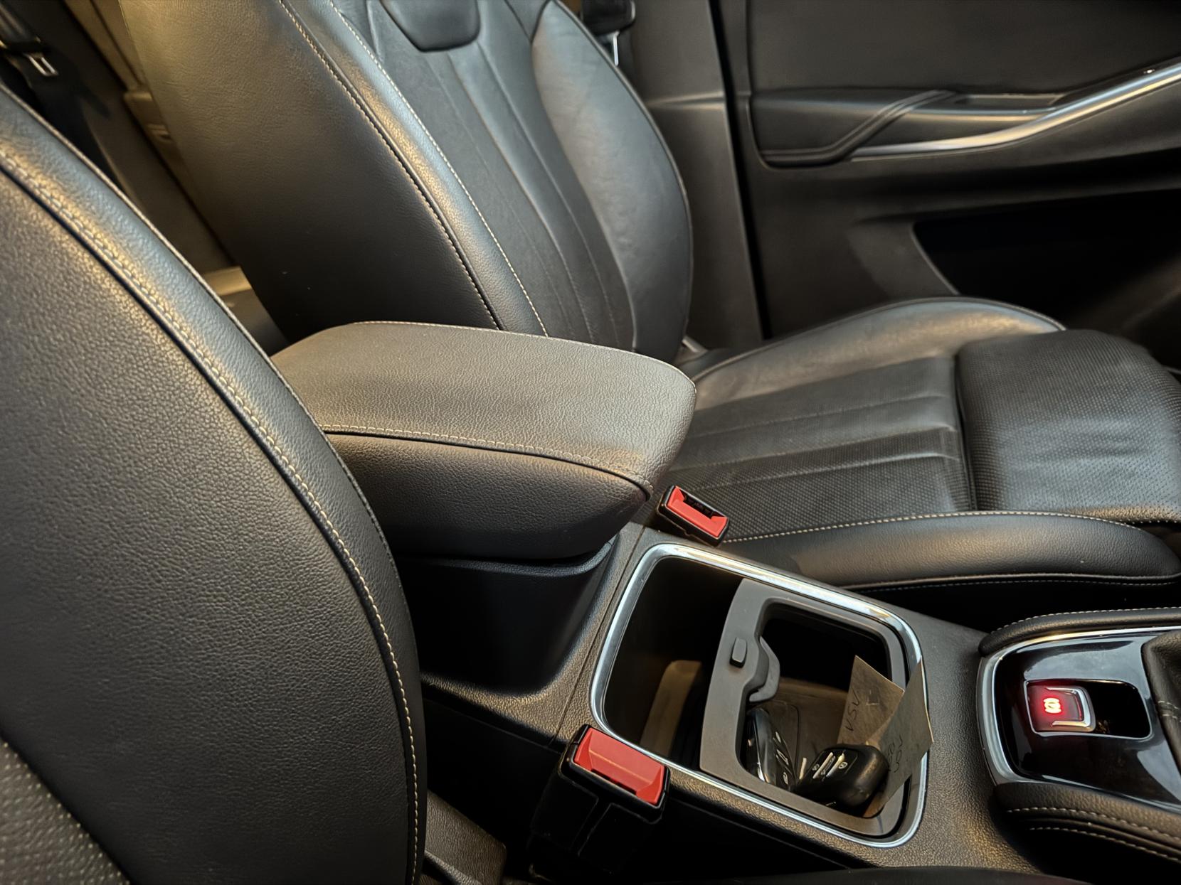 Vauxhall Grandland X 1.2 Turbo Elite Nav SUV 5dr Petrol Manual Euro 6 (s/s) (130 ps)