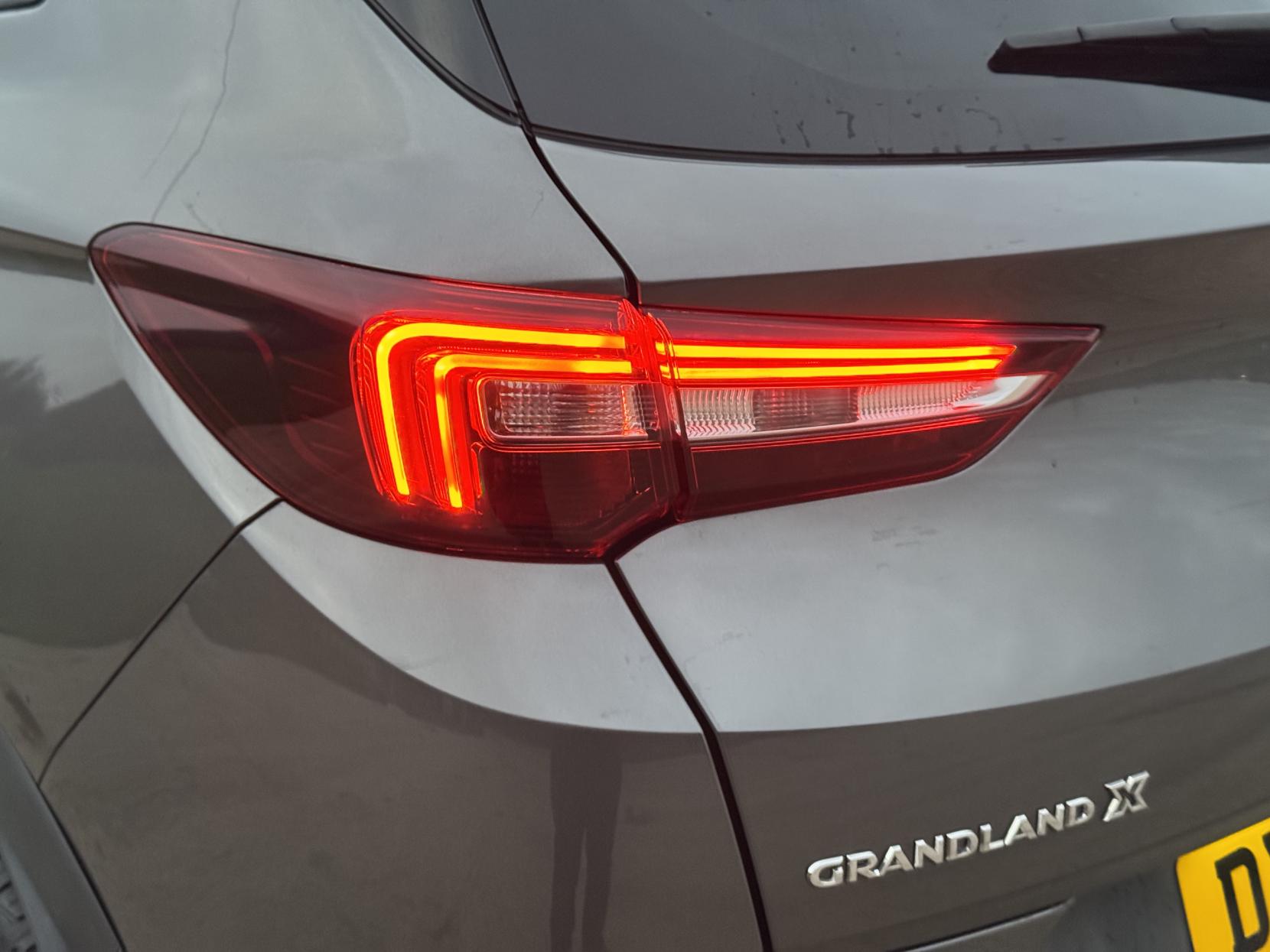 Vauxhall Grandland X 1.2 Turbo Elite Nav SUV 5dr Petrol Manual Euro 6 (s/s) (130 ps)