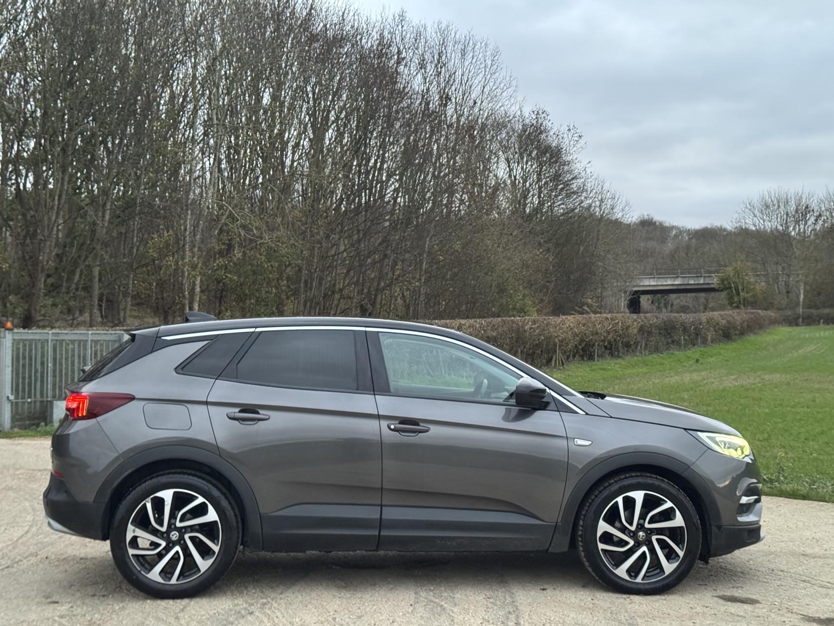 Vauxhall Grandland X 1.2 Turbo Elite Nav SUV 5dr Petrol Manual Euro 6 (s/s) (130 ps)