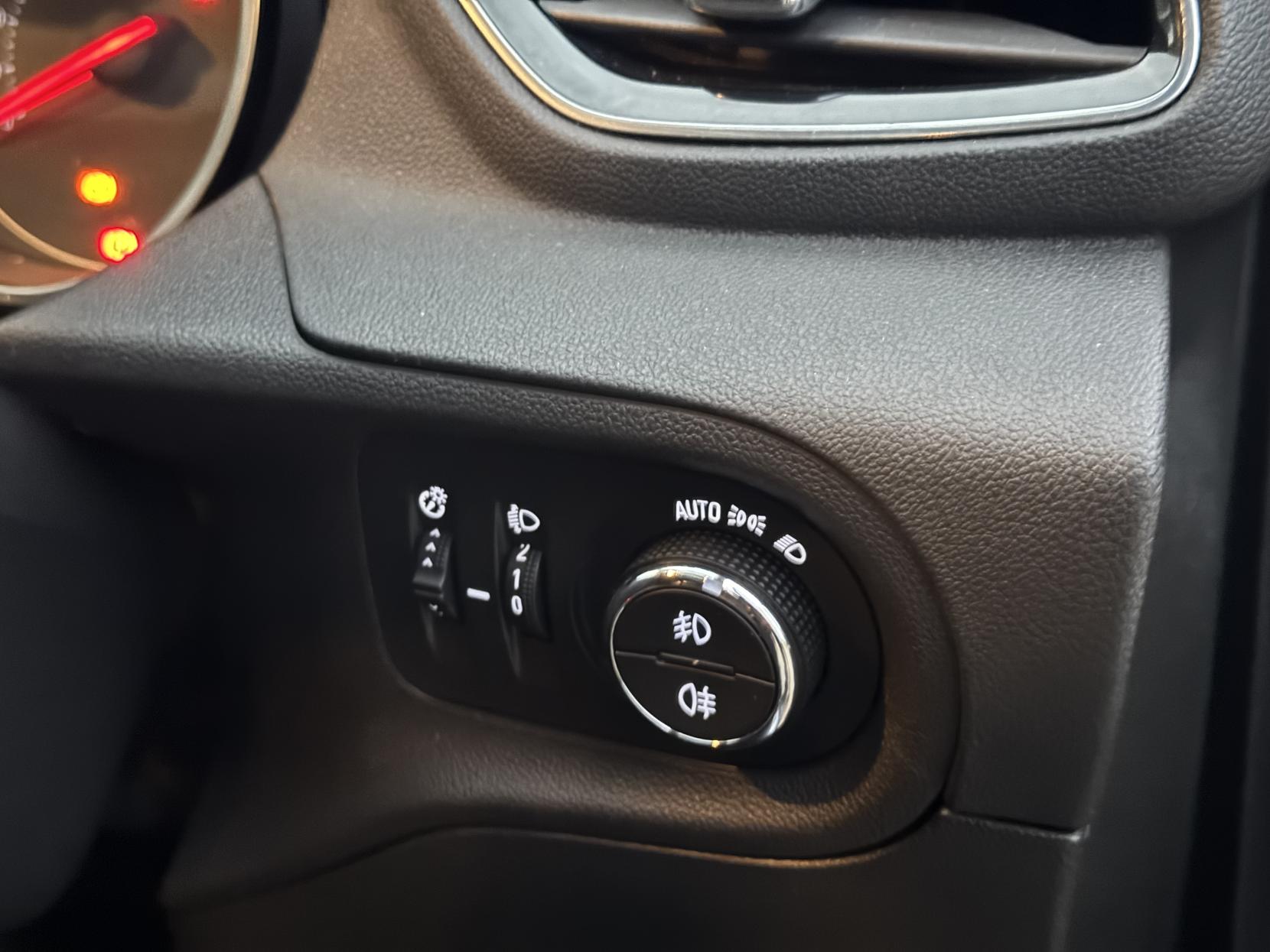 Vauxhall Grandland X 1.2 Turbo Elite Nav SUV 5dr Petrol Manual Euro 6 (s/s) (130 ps)