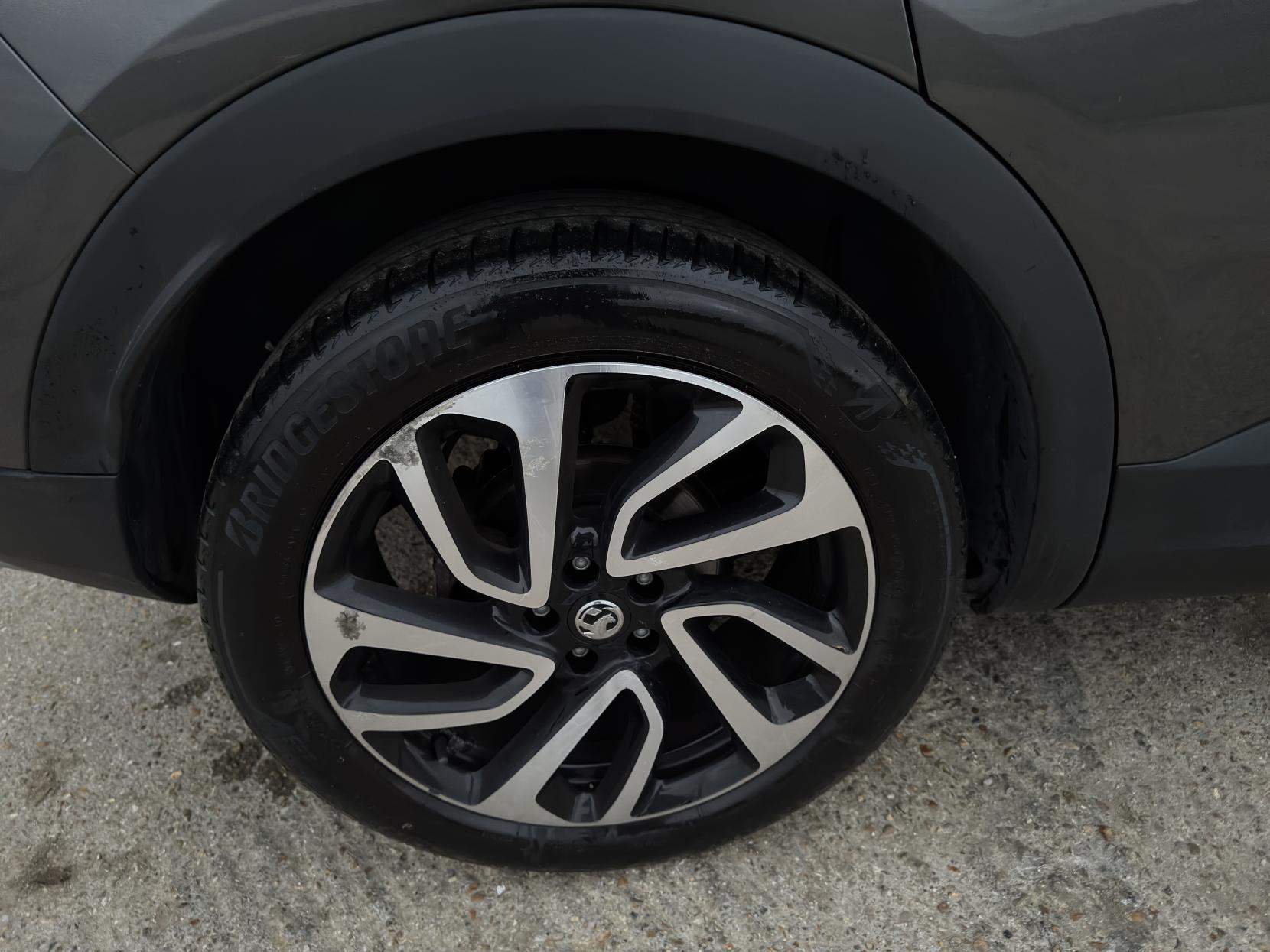 Vauxhall Grandland X 1.2 Turbo Elite Nav SUV 5dr Petrol Manual Euro 6 (s/s) (130 ps)