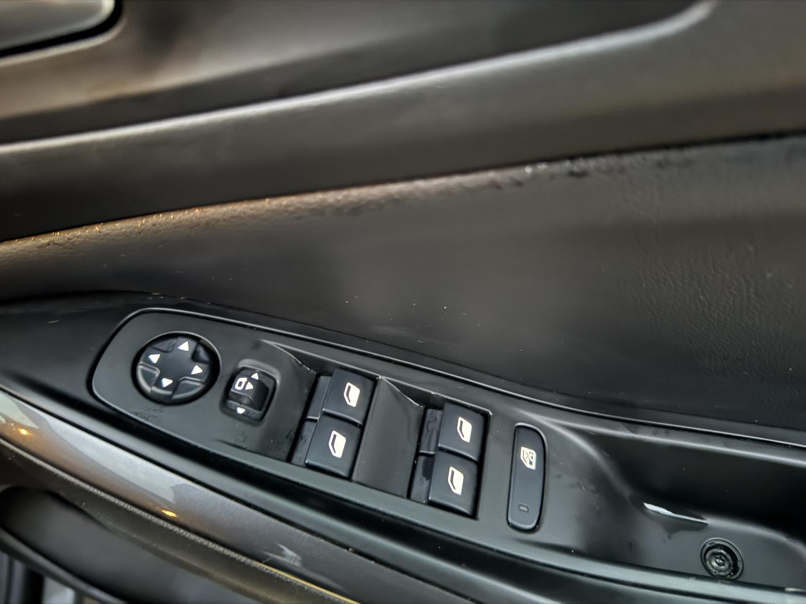 Vauxhall Grandland X 1.2 Turbo Elite Nav SUV 5dr Petrol Manual Euro 6 (s/s) (130 ps)