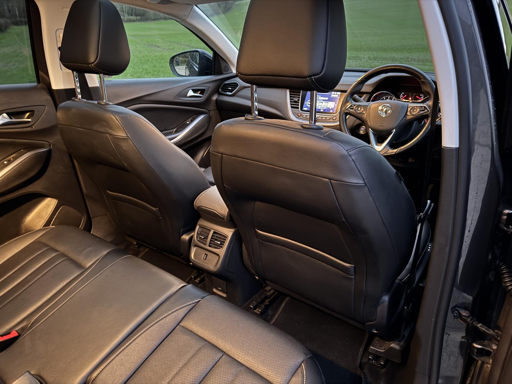 Vauxhall Grandland X 1.2 Turbo Elite Nav SUV 5dr Petrol Manual Euro 6 (s/s) (130 ps)