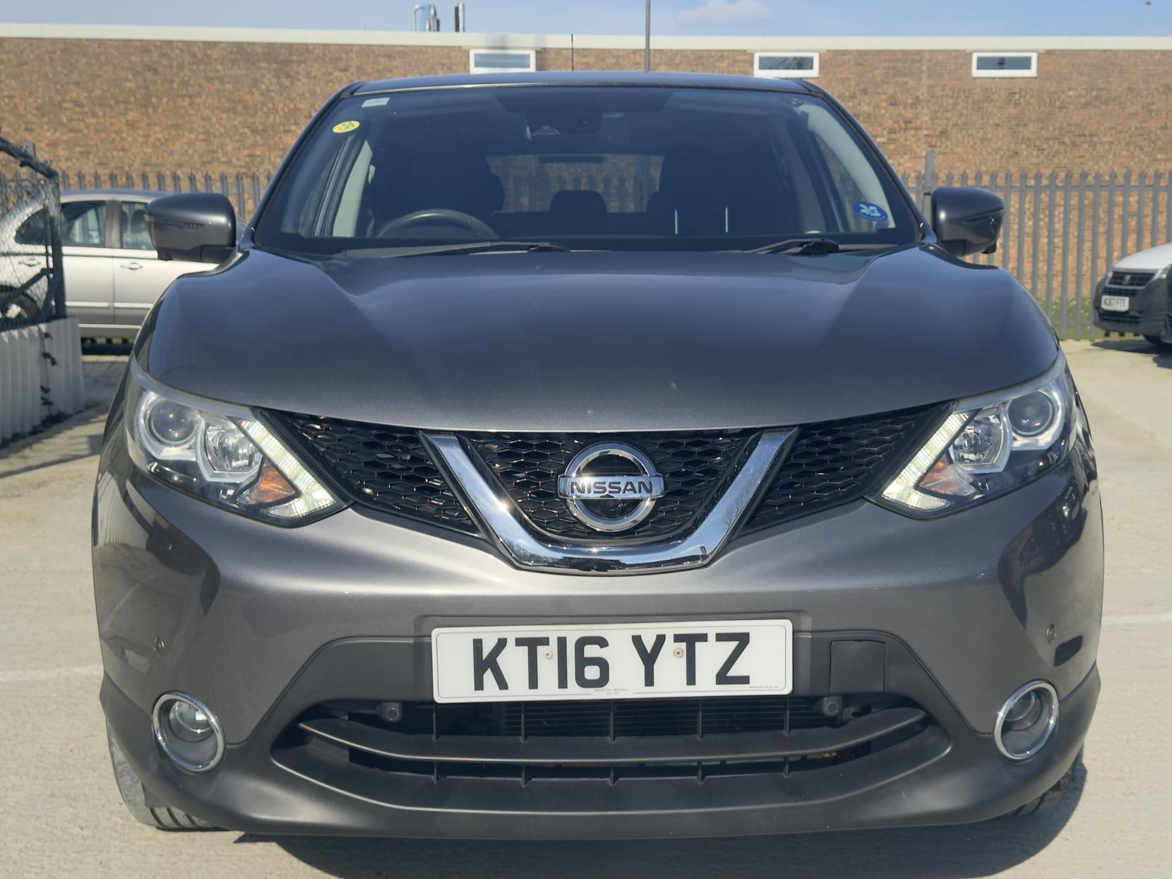 Nissan Qashqai 1.2 DIG-T N-Connecta SUV 5dr Petrol Manual 2WD Euro 6 (s/s) (115 ps)