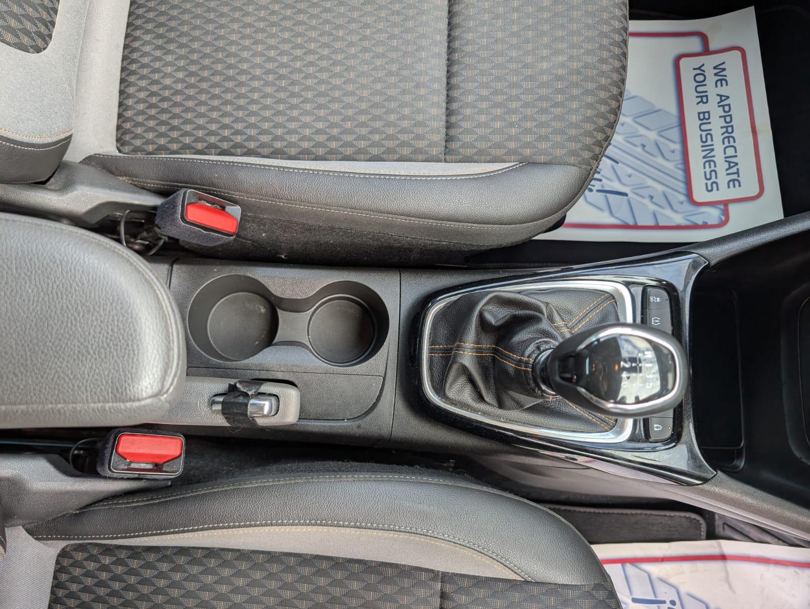 Vauxhall Crossland X 1.6 Turbo D Elite SUV 5dr Diesel Manual Euro 6 (s/s) (120 ps)