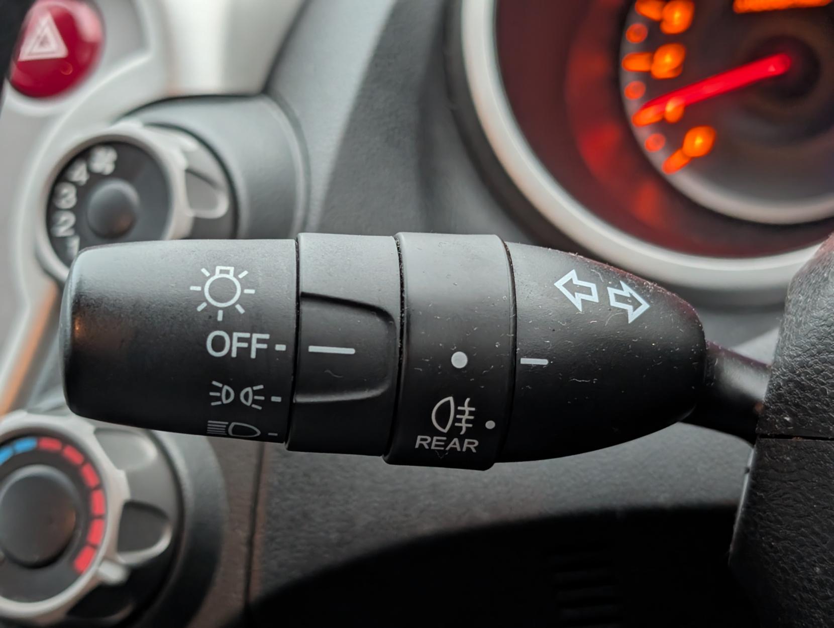 Honda Jazz 1.2 i-VTEC Si Hatchback 5dr Petrol Manual Euro 4 (90 ps)