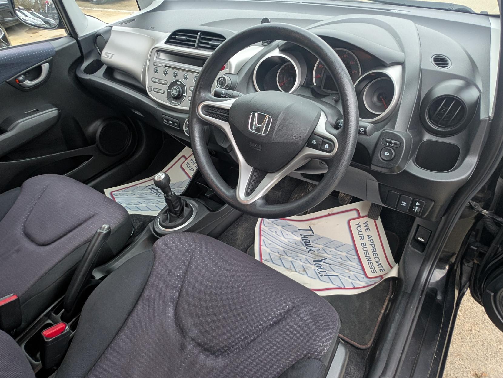 Honda Jazz 1.2 i-VTEC Si Hatchback 5dr Petrol Manual Euro 4 (90 ps)