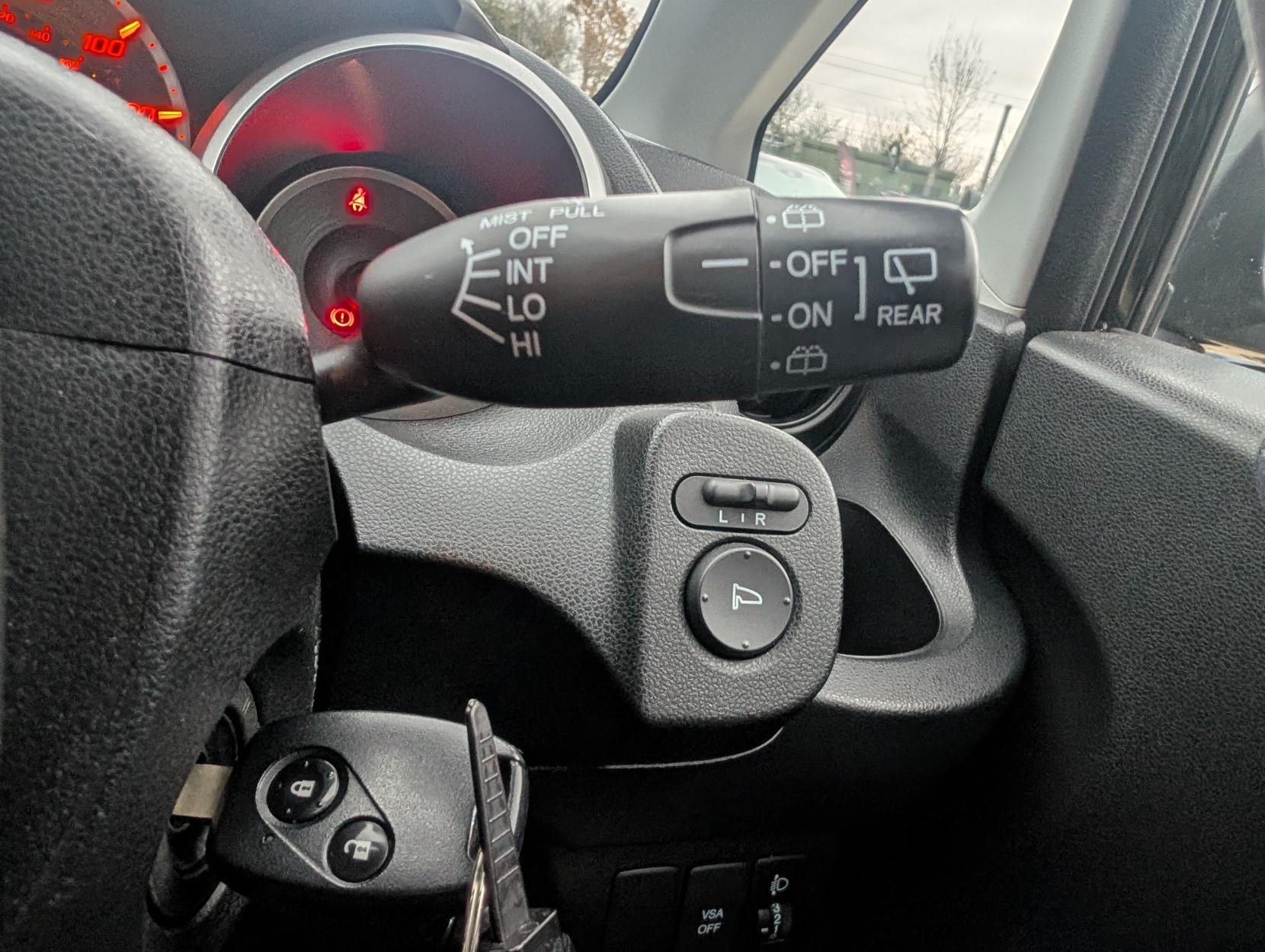 Honda Jazz 1.2 i-VTEC Si Hatchback 5dr Petrol Manual Euro 4 (90 ps)