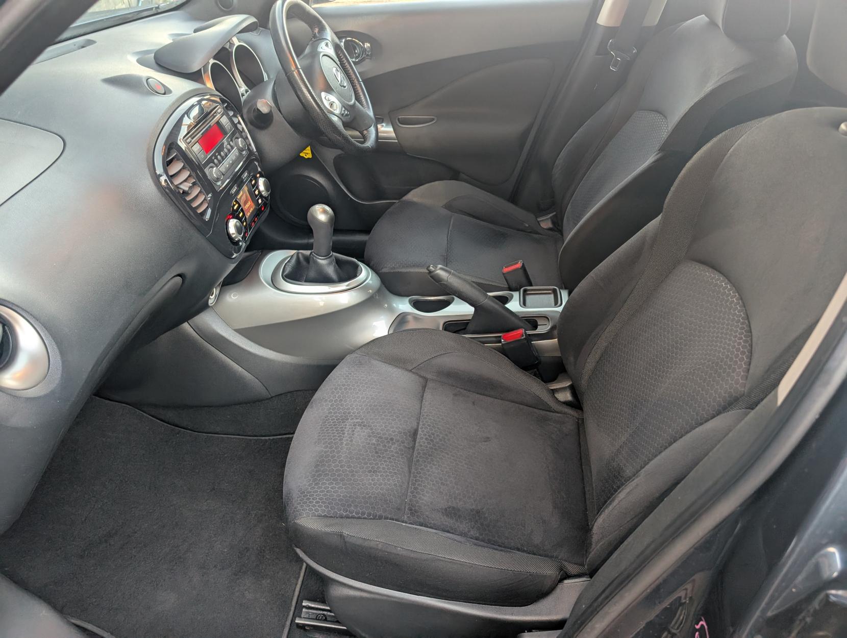 Nissan Juke 1.6 Acenta SUV 5dr Petrol Manual Euro 5 (117 ps)