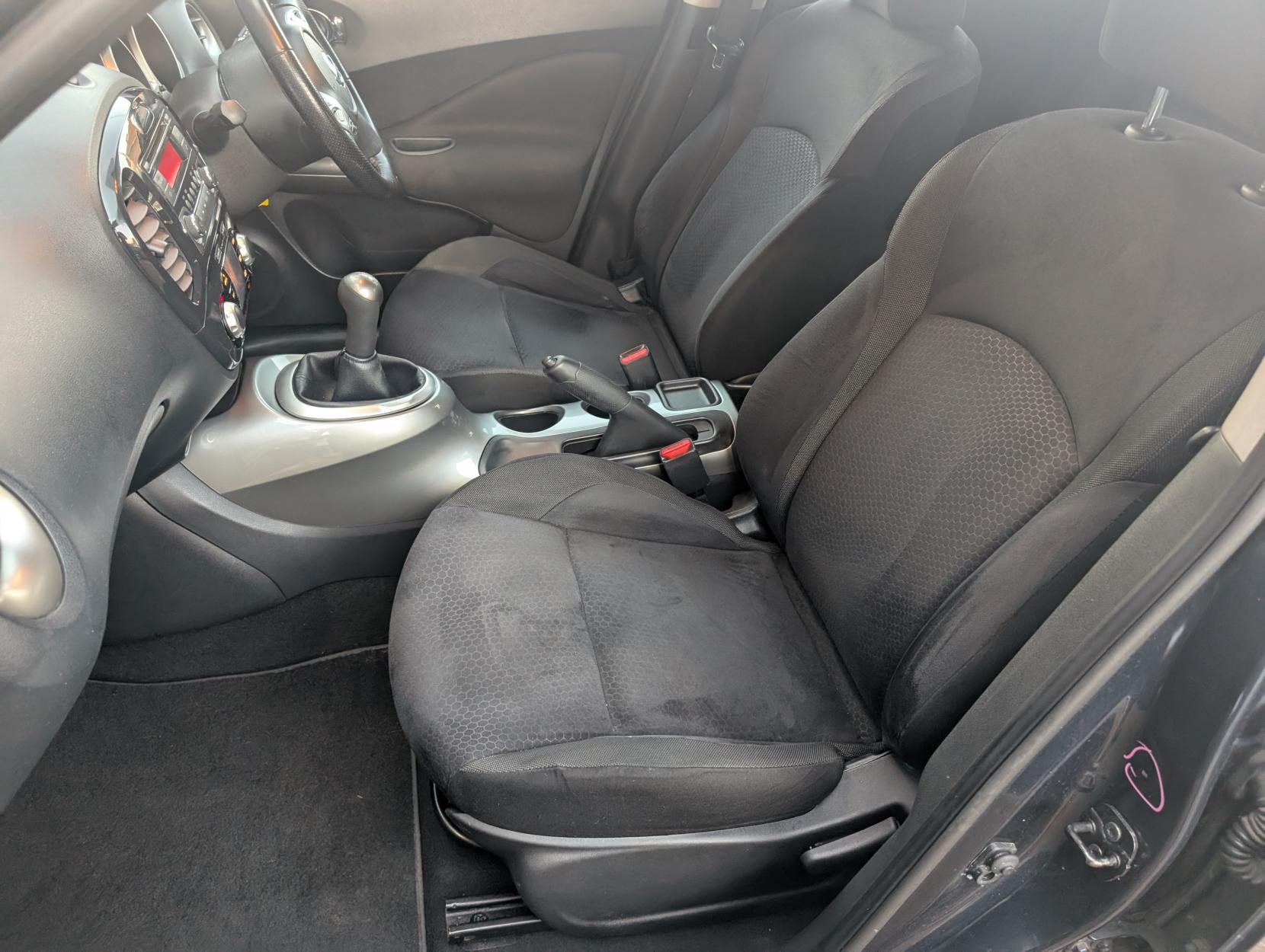 Nissan Juke 1.6 Acenta SUV 5dr Petrol Manual Euro 5 (117 ps)