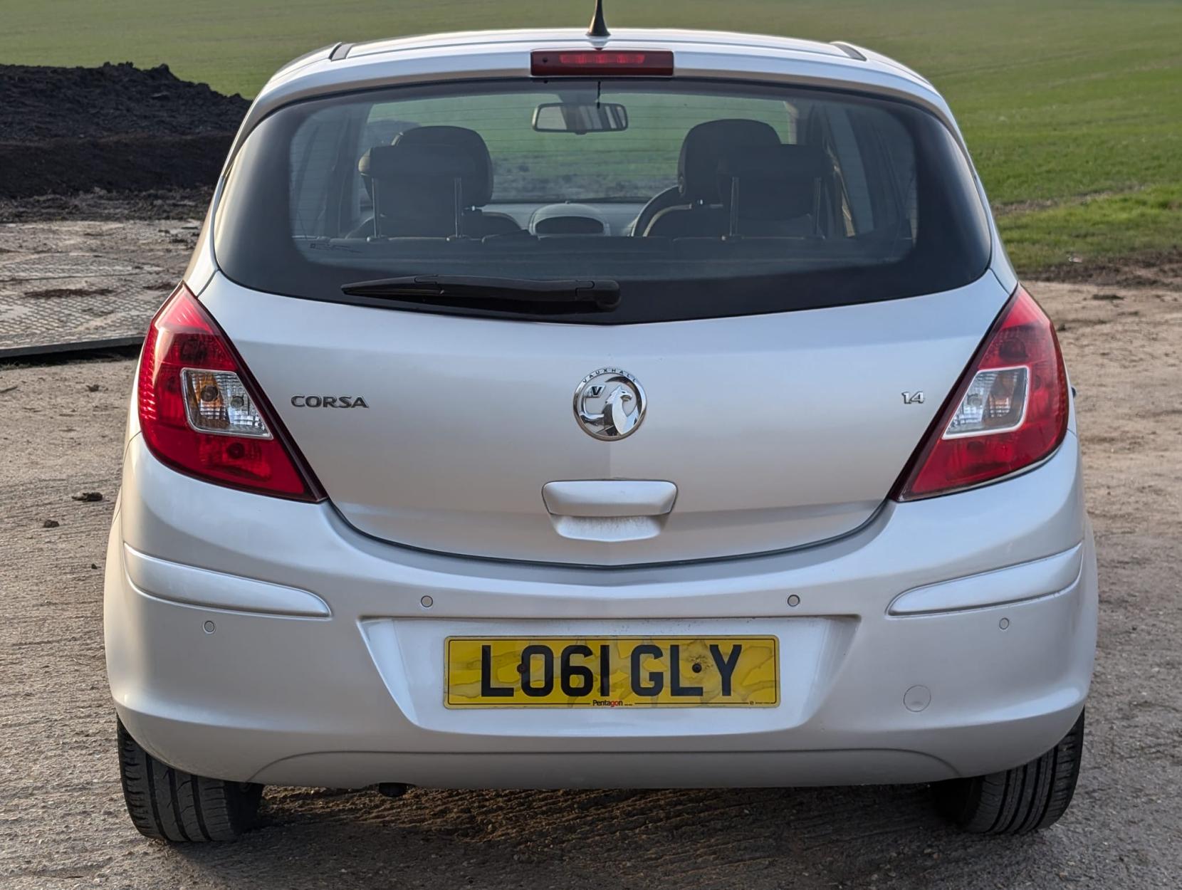 Vauxhall Corsa 1.4 16V SE Hatchback 5dr Petrol Manual Wide Ratio Euro 5 (100 ps)