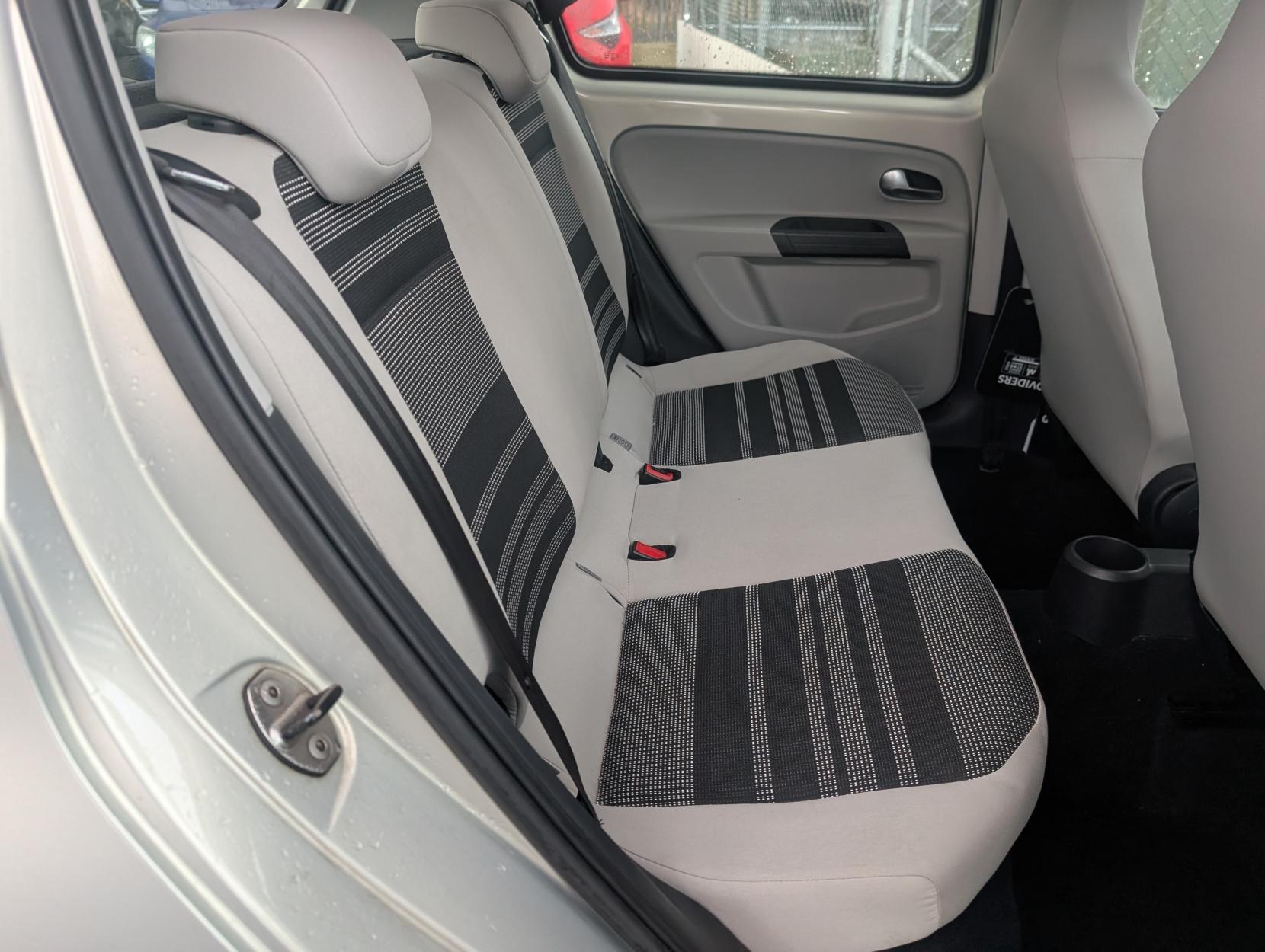 SEAT Mii 1.0 12v Toca Hatchback 5dr Petrol Manual Euro 5 (60 ps)