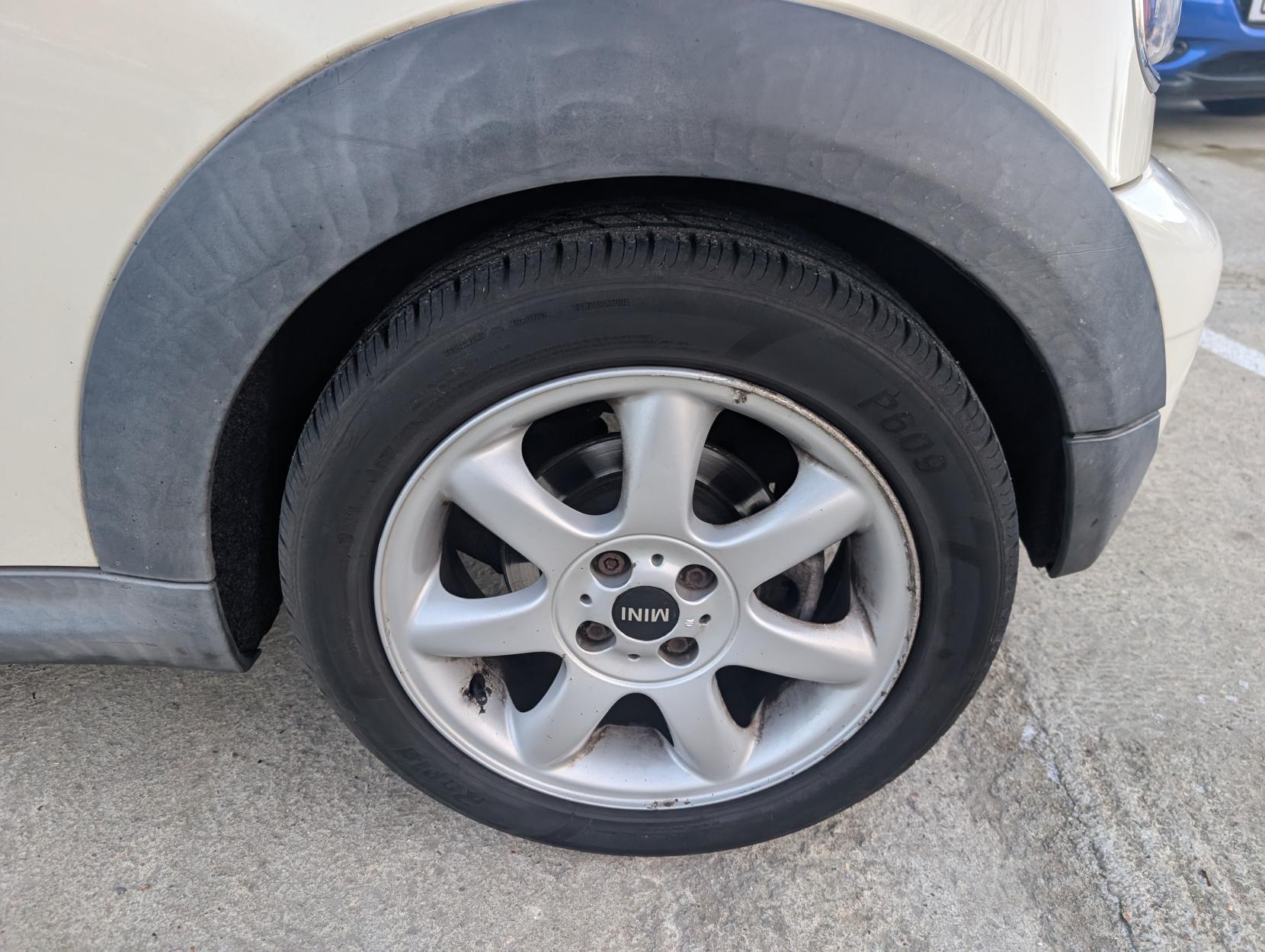 MINI Hatch 1.6 Cooper D Hatchback 3dr Diesel Manual Euro 4 (110 ps)