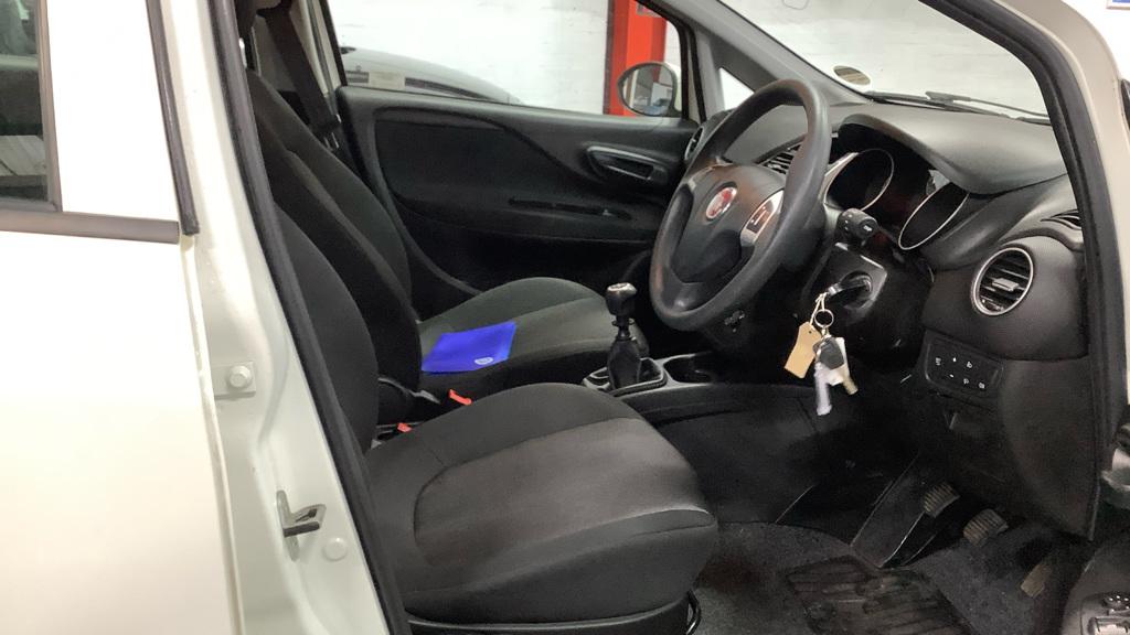 Fiat Punto 1.2 Pop + Hatchback 5dr Petrol Euro 6 (69 bhp)