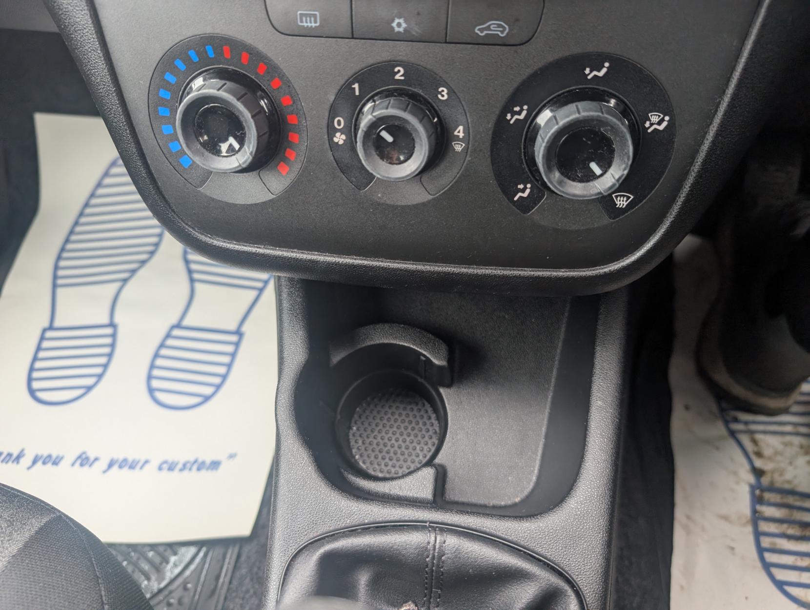 Fiat Punto 1.2 Pop + Hatchback 5dr Petrol Euro 6 (69 bhp)