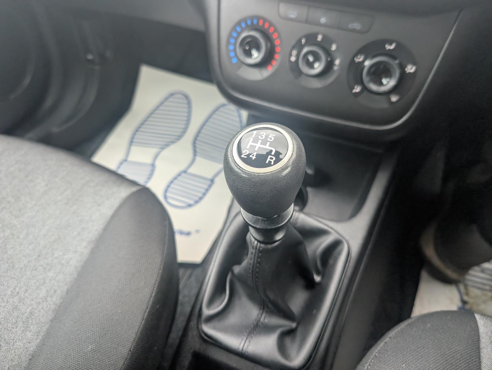 Fiat Punto 1.2 Pop + Hatchback 5dr Petrol Euro 6 (69 bhp)