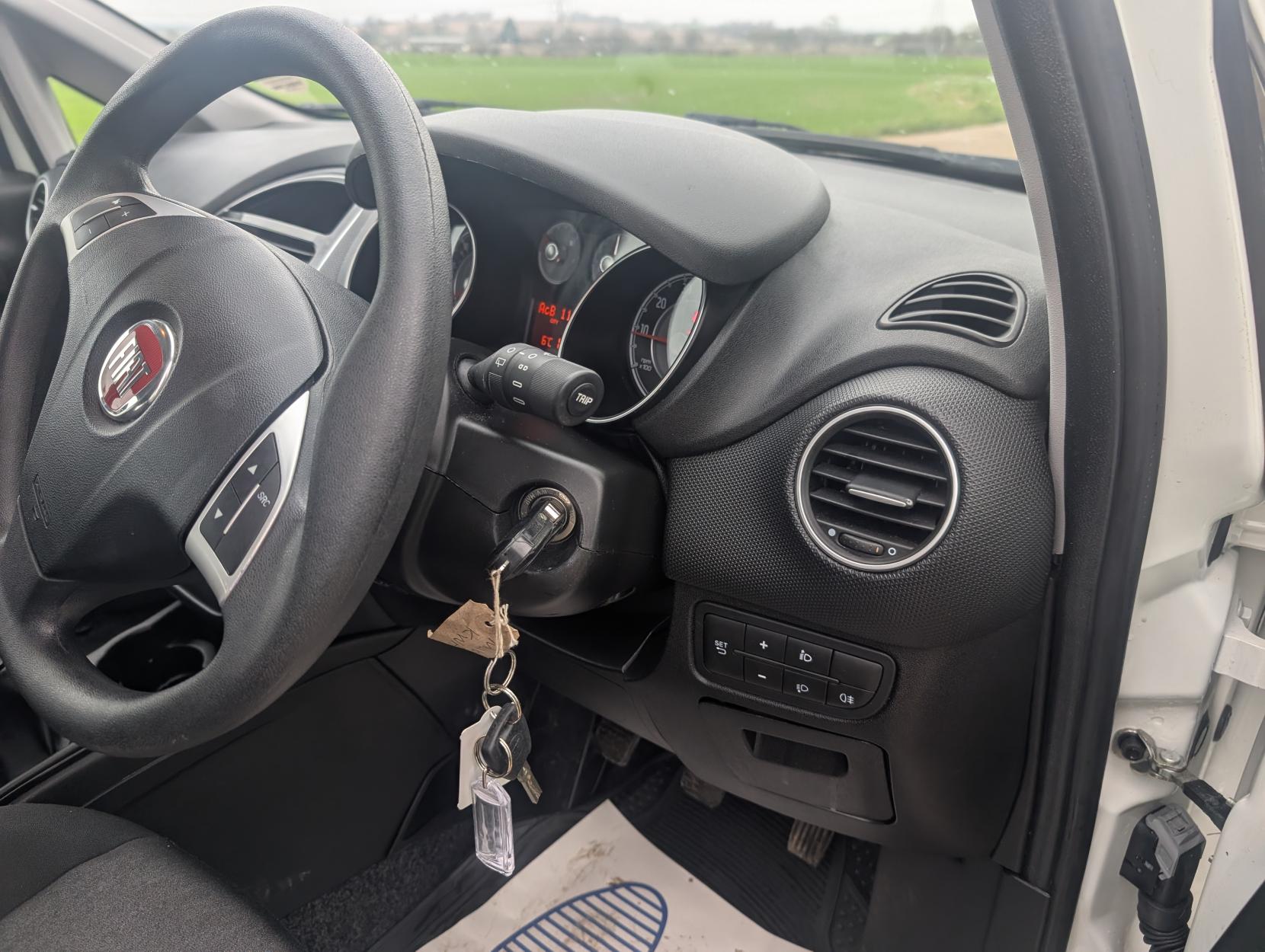 Fiat Punto 1.2 Pop + Hatchback 5dr Petrol Euro 6 (69 bhp)