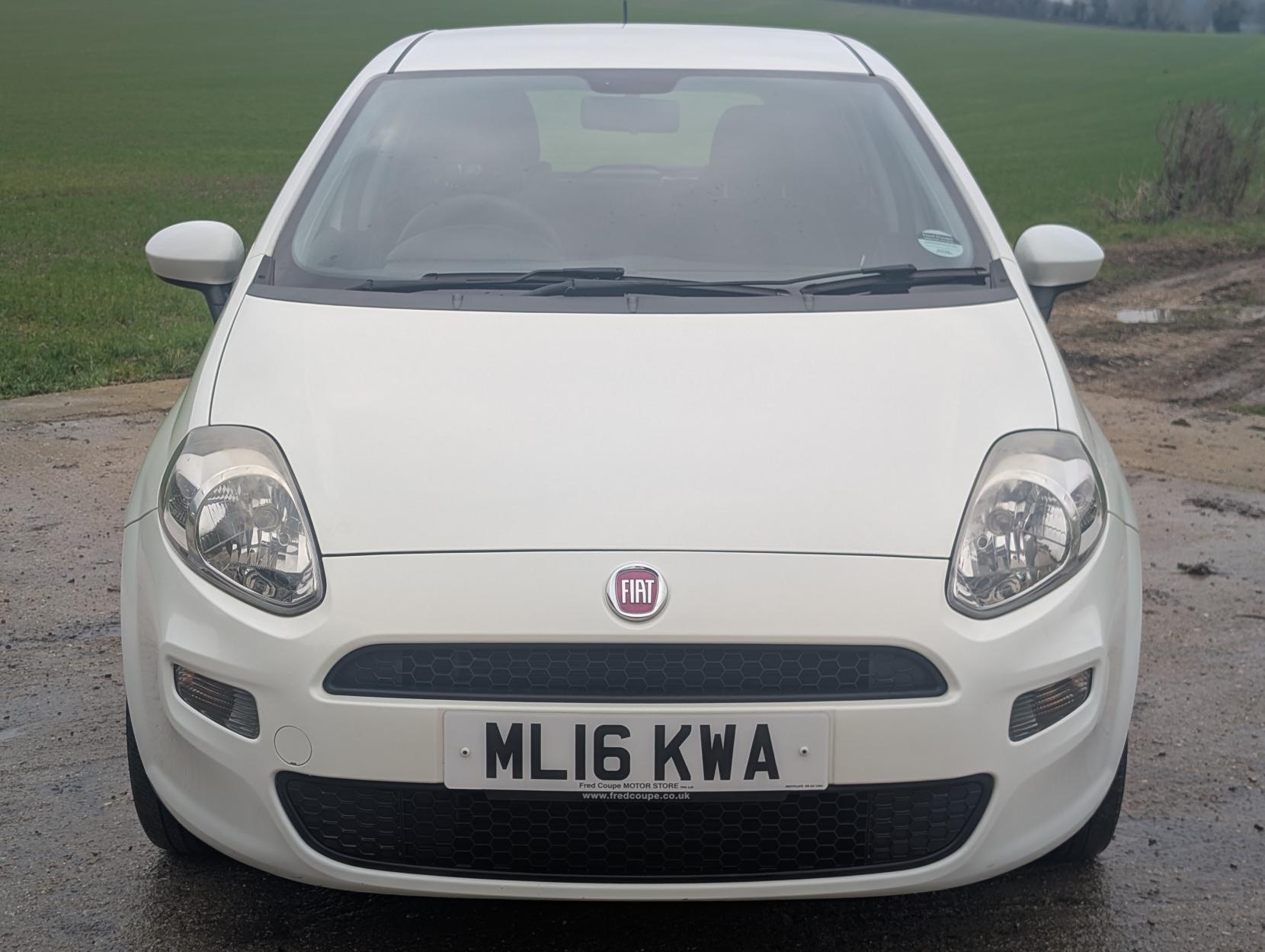Fiat Punto 1.2 Pop + Hatchback 5dr Petrol Euro 6 (69 bhp)