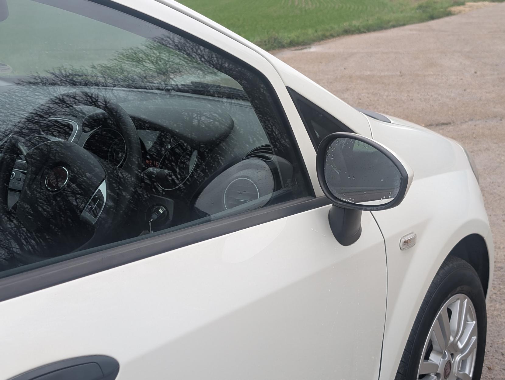 Fiat Punto 1.2 Pop + Hatchback 5dr Petrol Euro 6 (69 bhp)