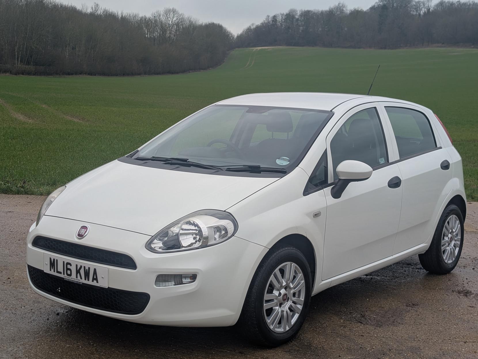 Fiat Punto 1.2 Pop + Hatchback 5dr Petrol Euro 6 (69 bhp)