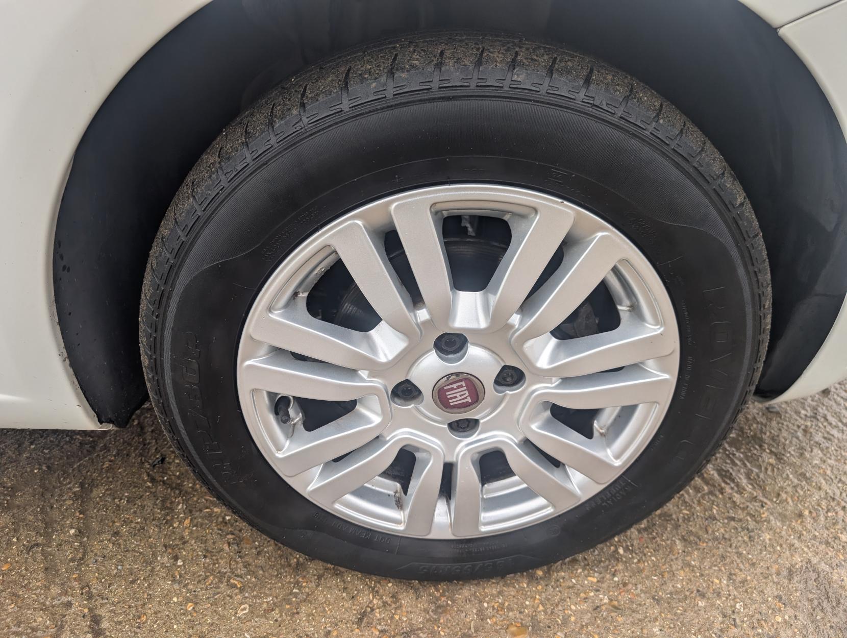 Fiat Punto 1.2 Pop + Hatchback 5dr Petrol Euro 6 (69 bhp)