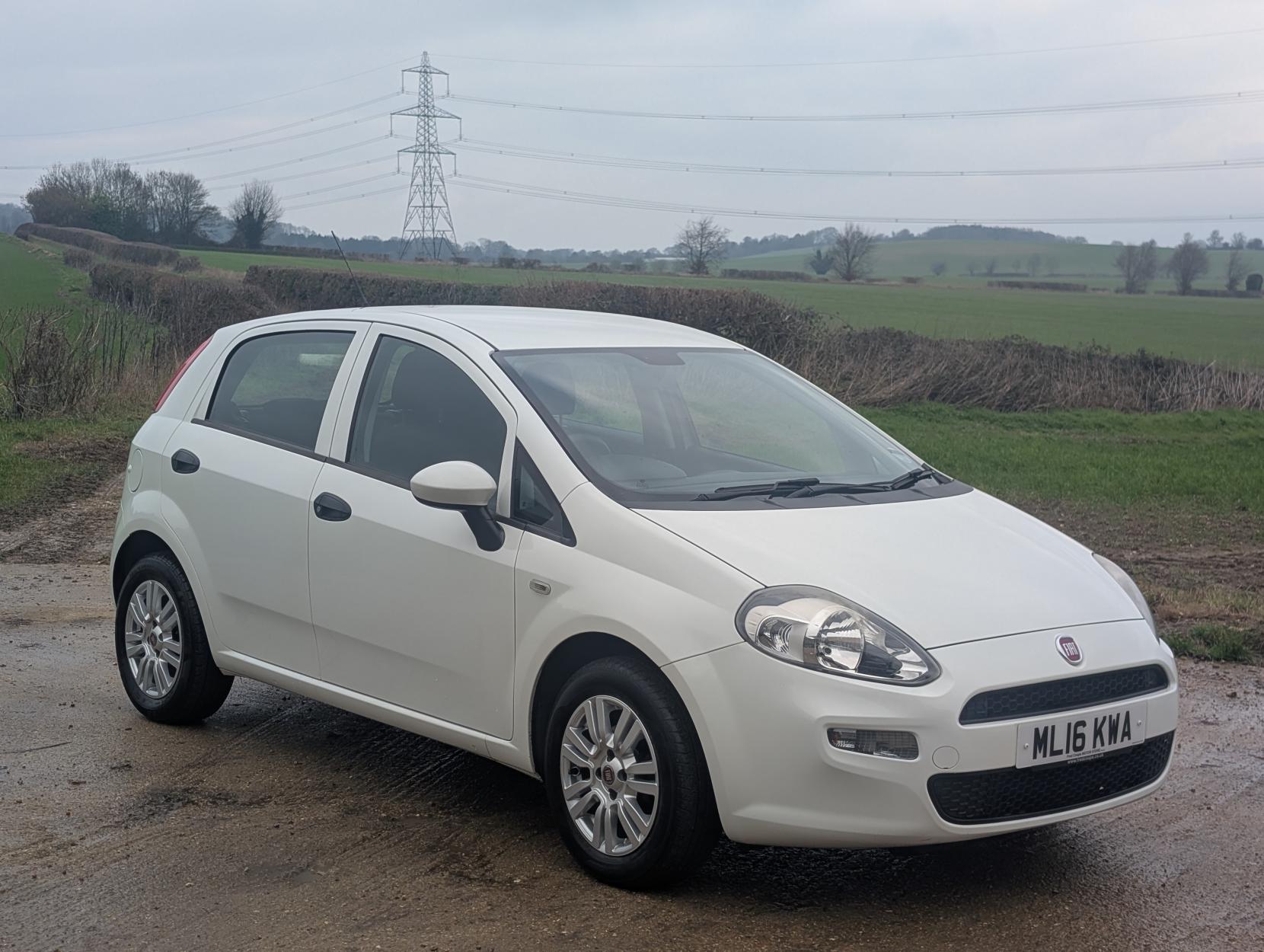Fiat Punto 1.2 Pop + Hatchback 5dr Petrol Euro 6 (69 bhp)