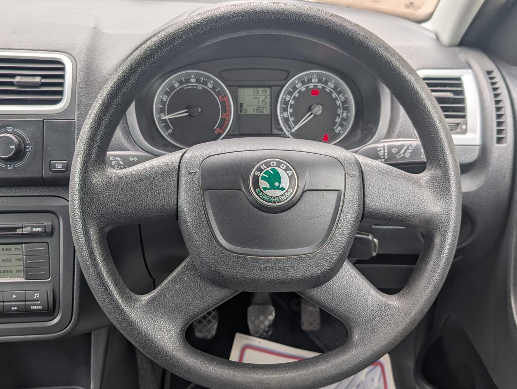 Skoda Fabia 1.4 16V 2 Hatchback 5dr Petrol Manual (155 g/km, 85 bhp)