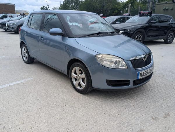 Skoda Fabia 1.4 16V 2 Hatchback 5dr Petrol Manual (155 g/km, 85 bhp)