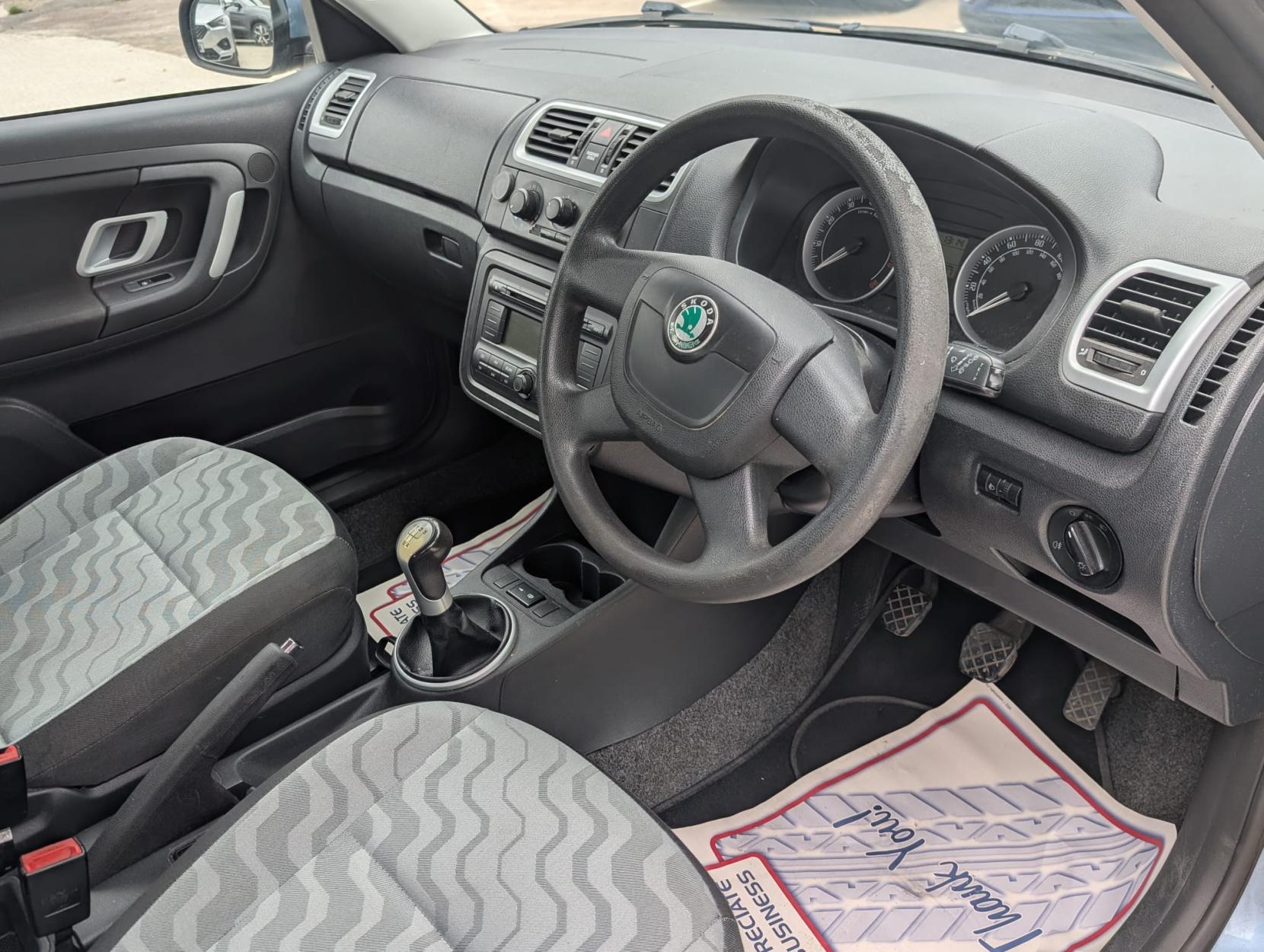 Skoda Fabia 1.4 16V 2 Hatchback 5dr Petrol Manual (155 g/km, 85 bhp)