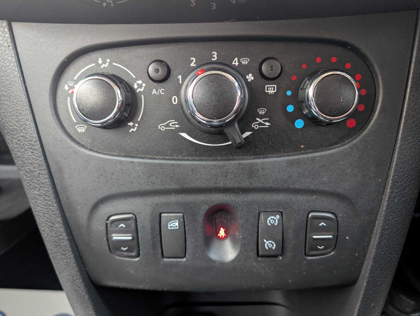 Dacia Sandero 0.9 TCe Laureate Prime Hatchback 5dr Petrol Manual Euro 6 (s/s) (90 ps)