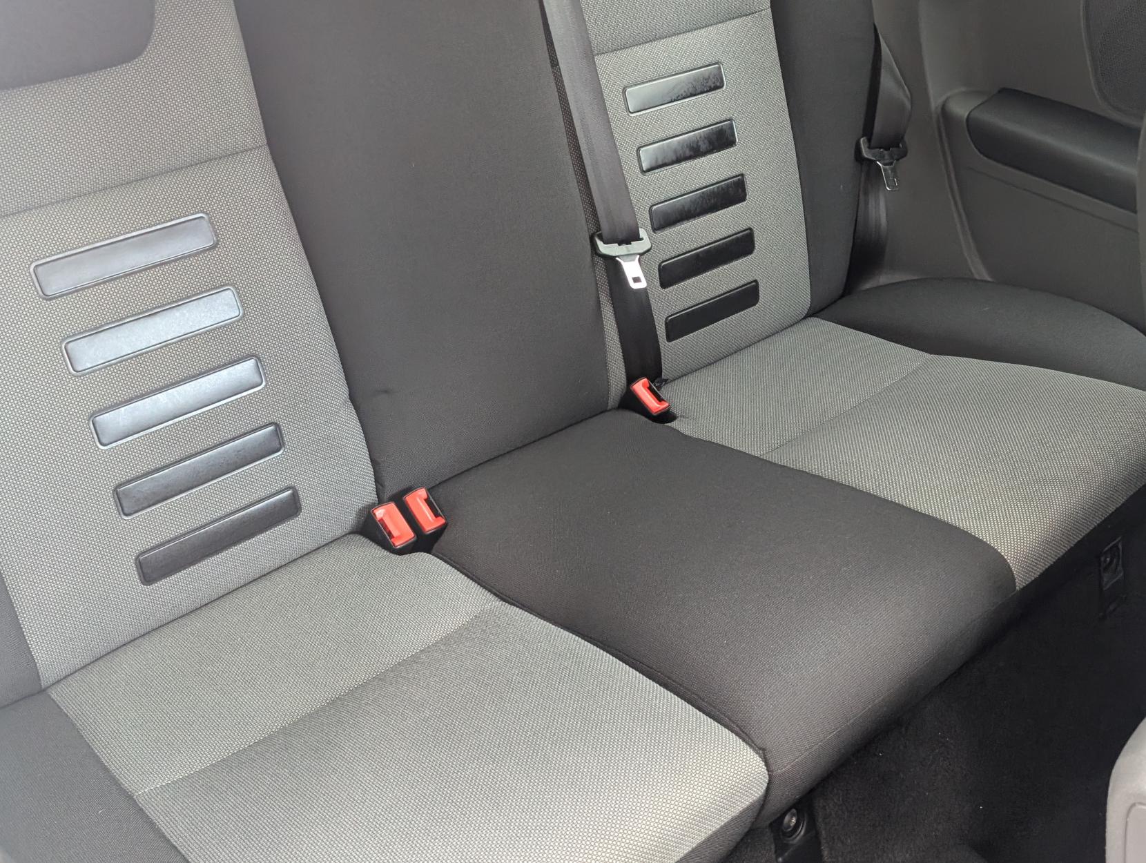 Ford Focus 1.8 Zetec S Hatchback 3dr Petrol Manual (167 g/km, 123 bhp)
