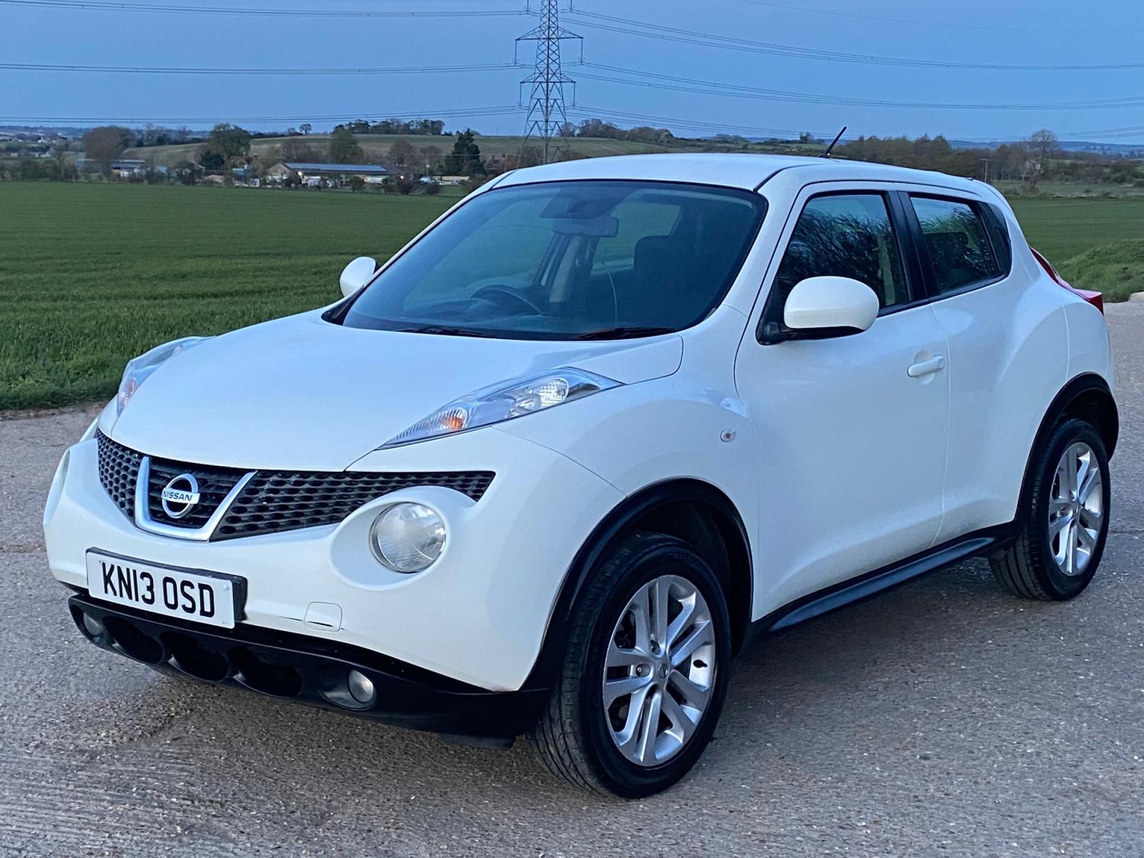 Nissan Juke 1.6 Acenta SUV 5dr Petrol Manual Euro 5 (s/s) (117 ps)