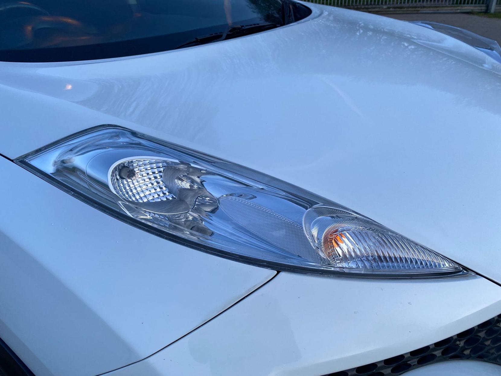 Nissan Juke 1.6 Acenta SUV 5dr Petrol Manual Euro 5 (s/s) (117 ps)