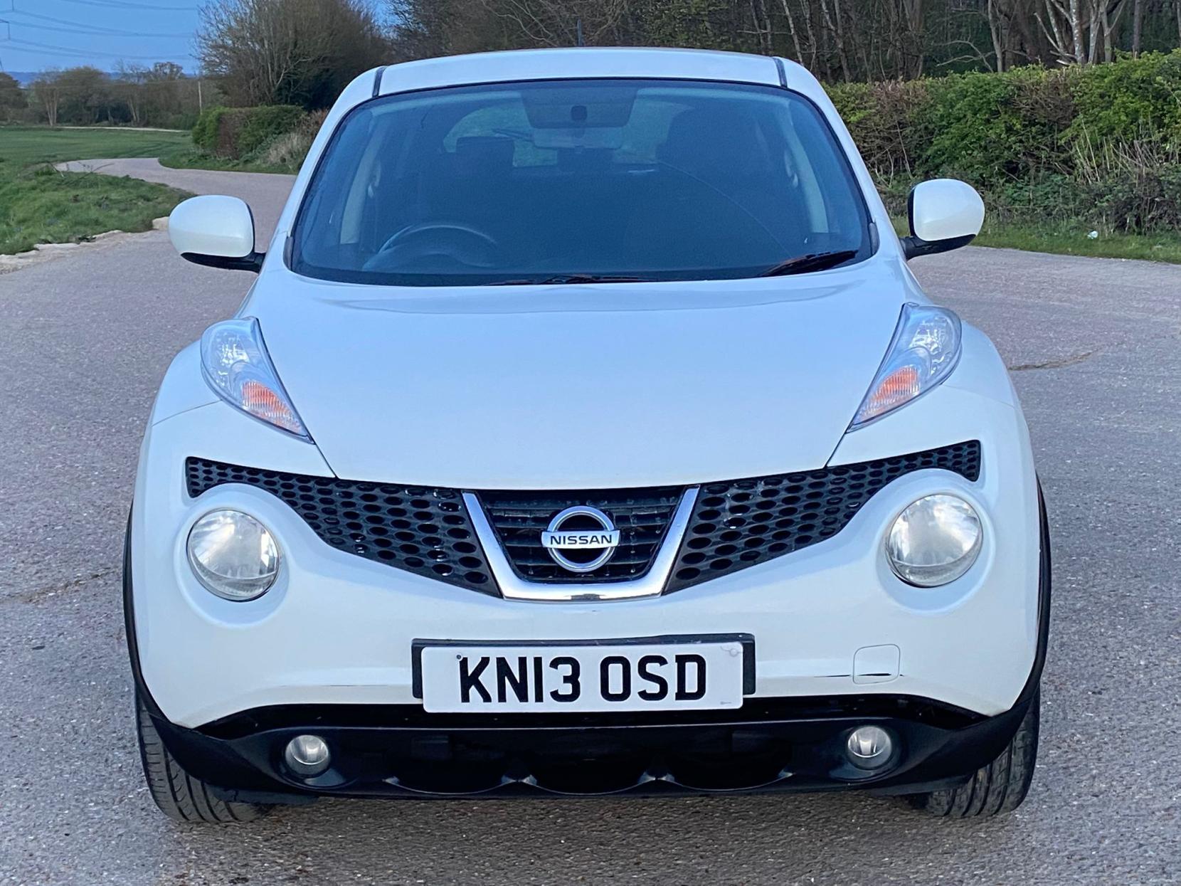 Nissan Juke 1.6 Acenta SUV 5dr Petrol Manual Euro 5 (s/s) (117 ps)