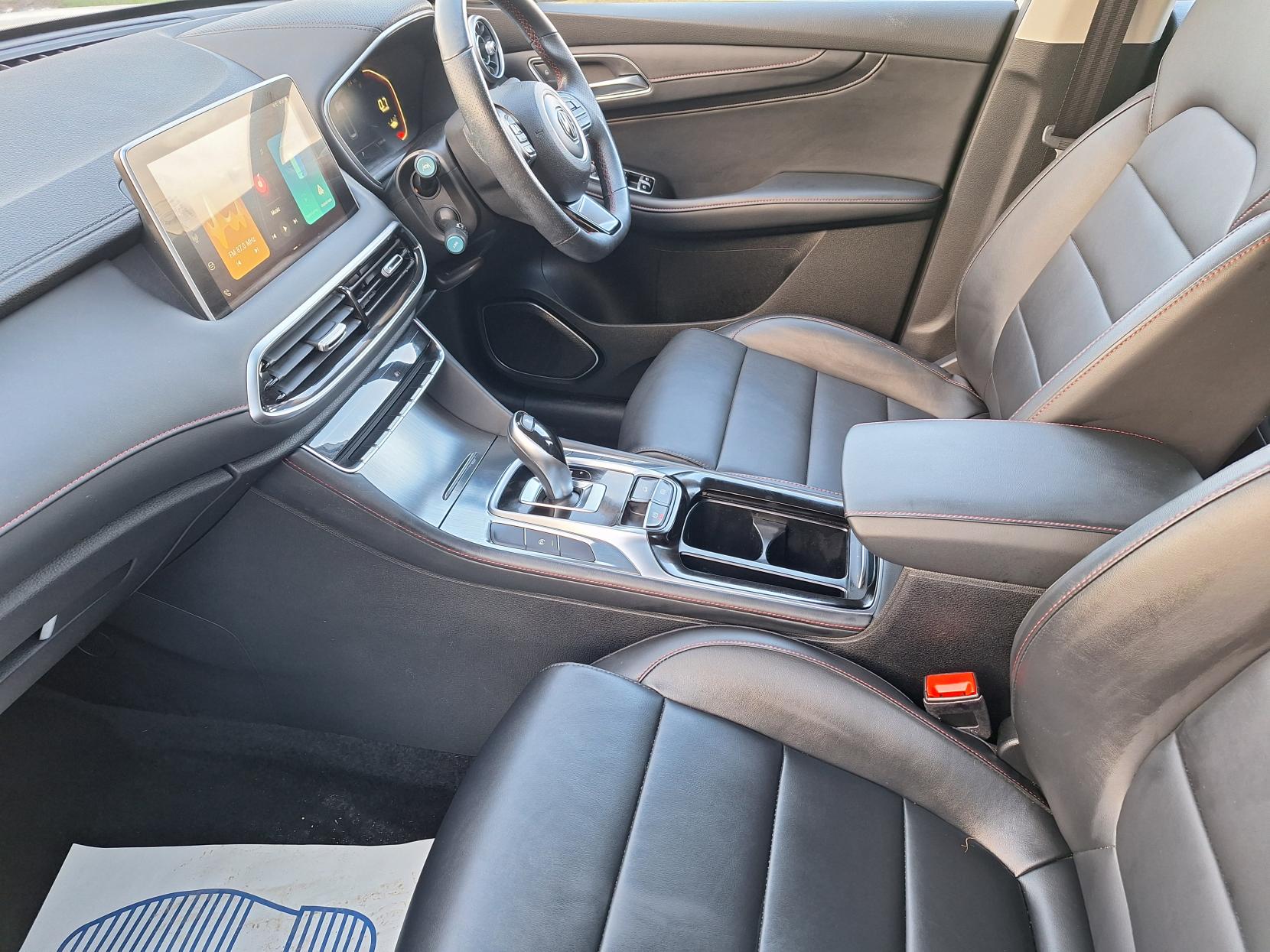 MG MG HS 1.5 T-GDI SE SUV 5dr Petrol DCT Euro 6 (s/s) (162 ps)