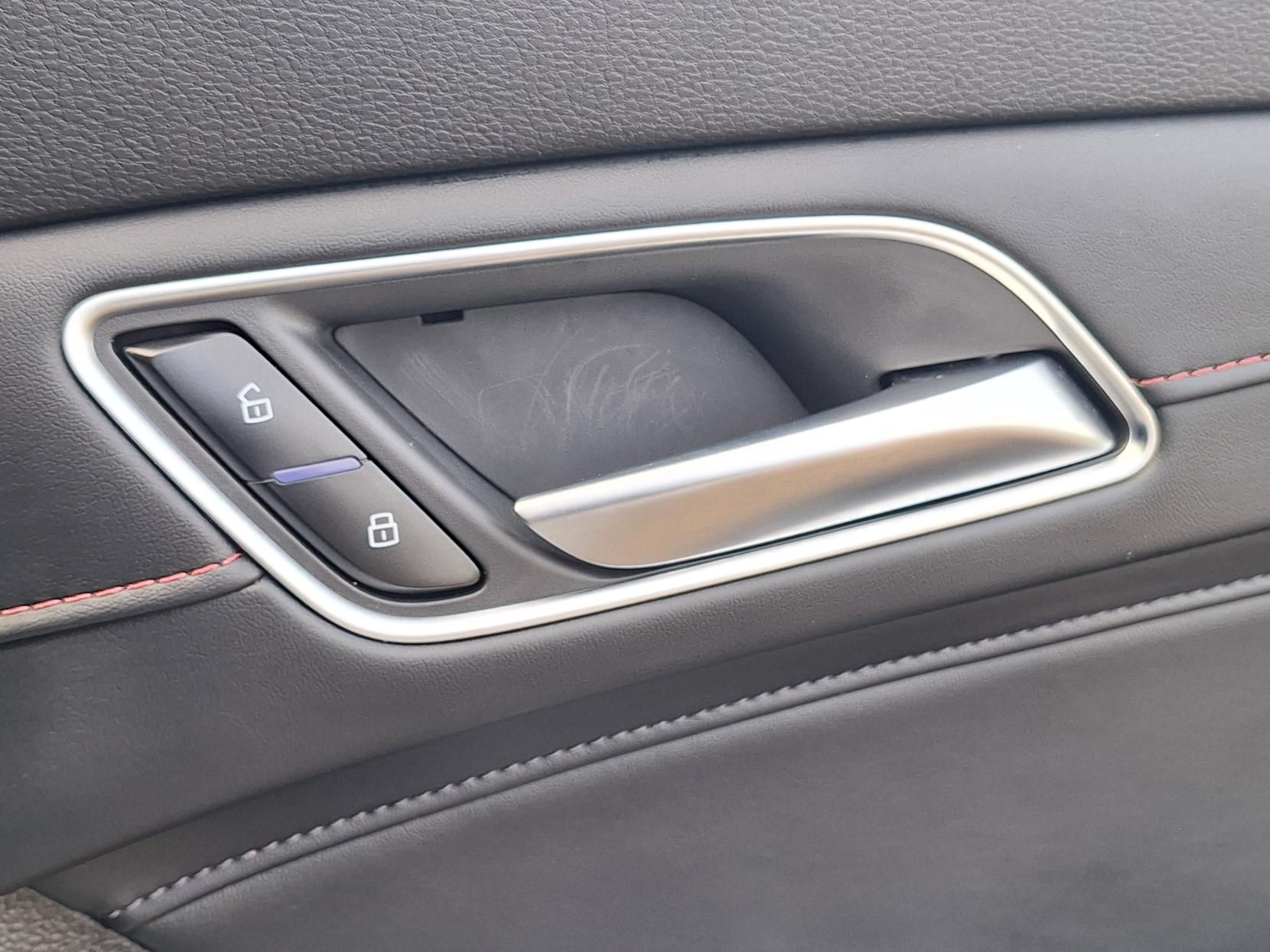 MG MG HS 1.5 T-GDI SE SUV 5dr Petrol DCT Euro 6 (s/s) (162 ps)