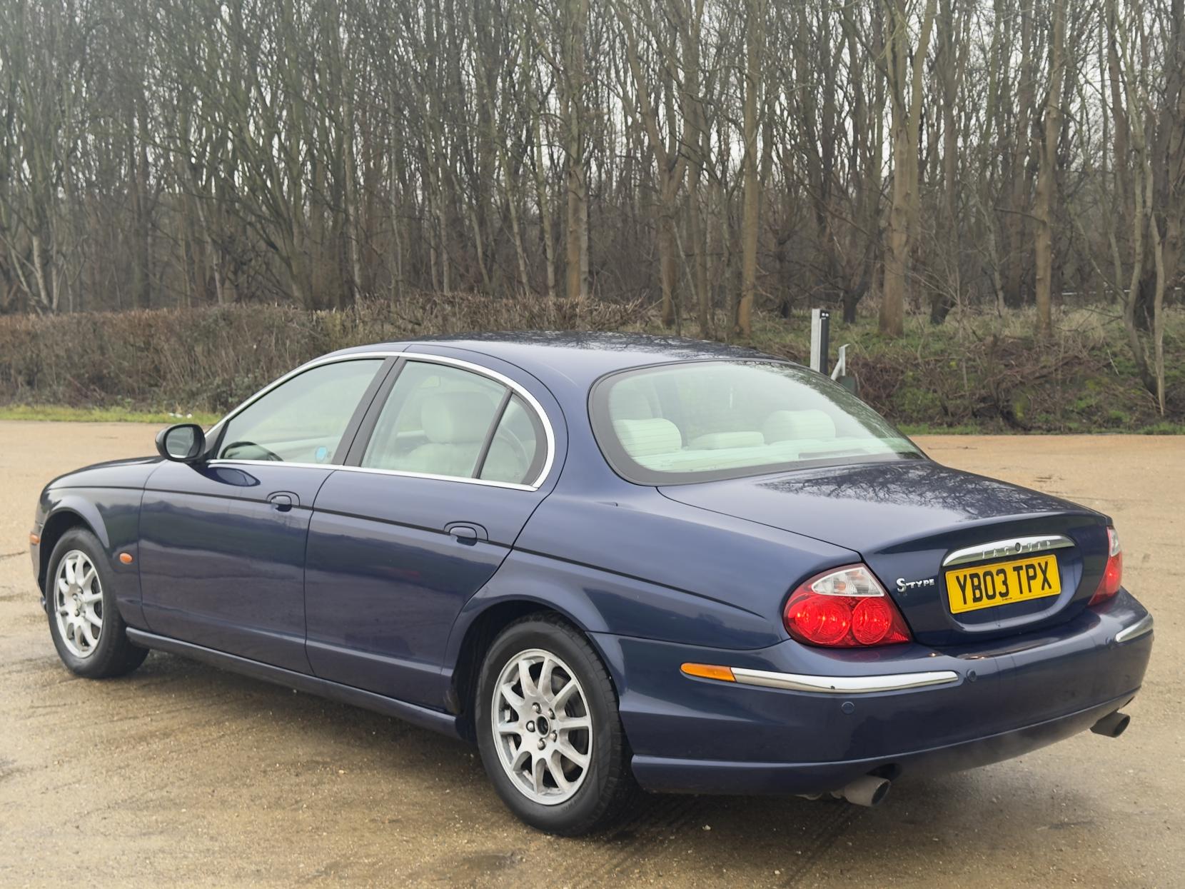 Jaguar S-Type 2.5 V6 Saloon 4dr Petrol Automatic (249 g/km, 201 bhp)