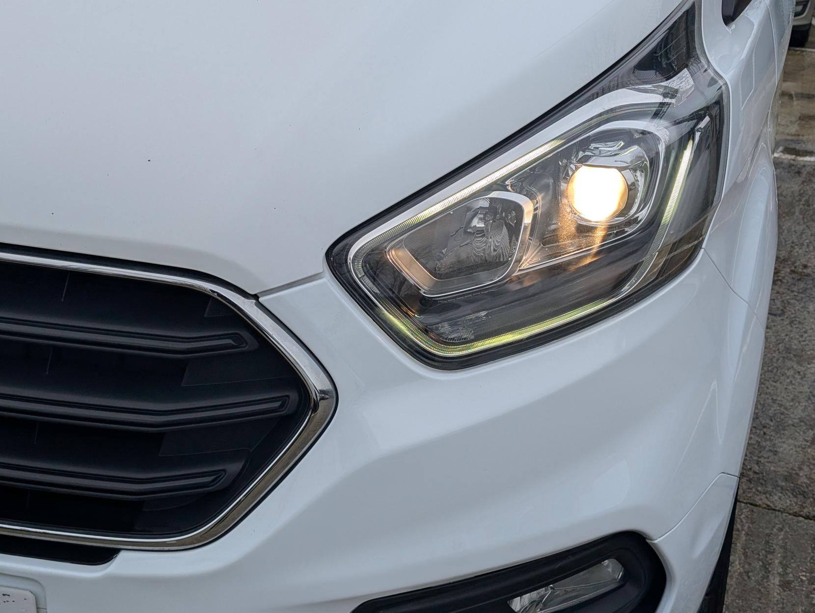 Ford Transit Custom 2.0 300 EcoBlue Limited Panel Van 5dr Diesel Manual L2 H1 Euro 6 (s/s) (130 ps)