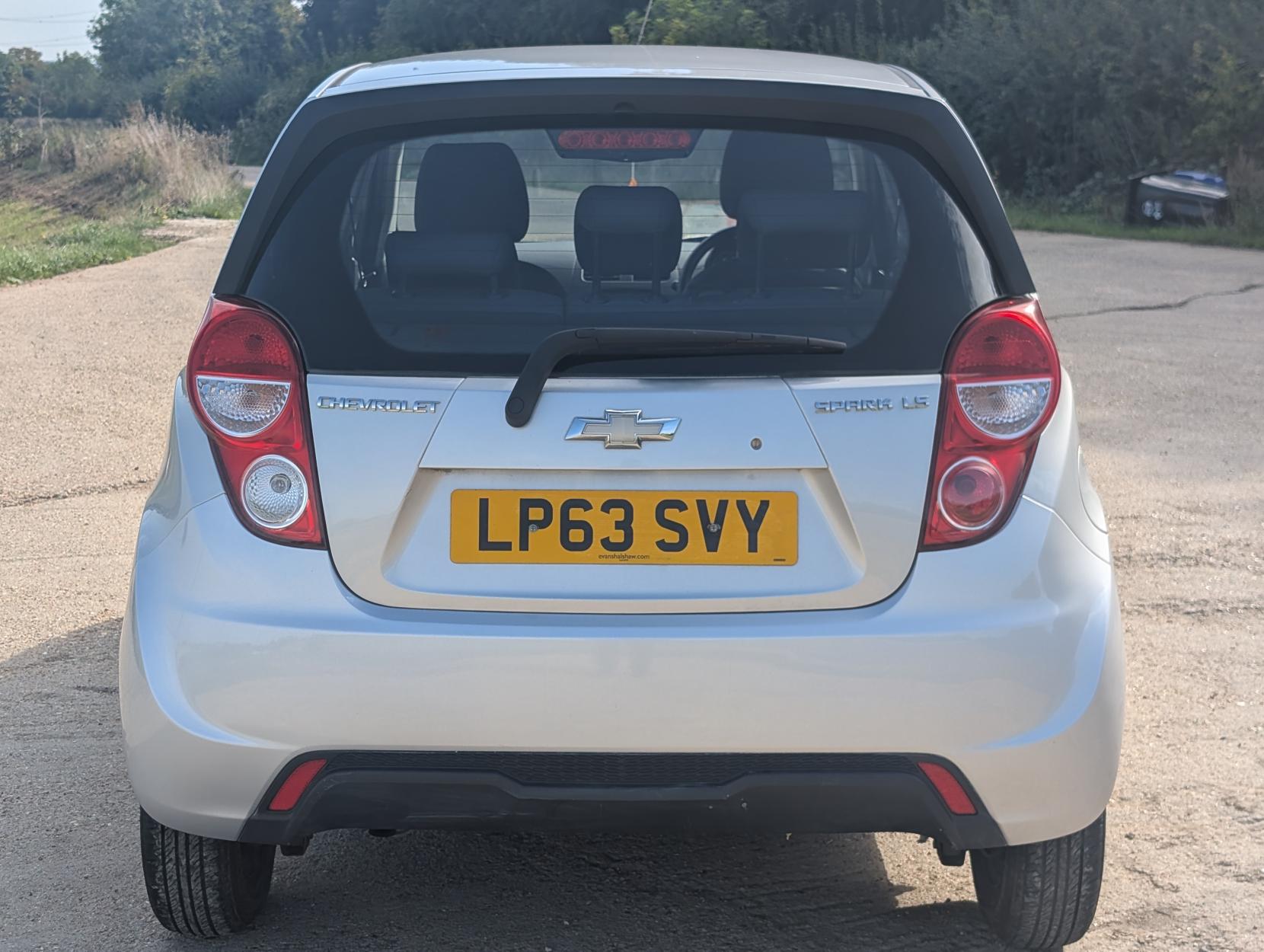 Chevrolet Spark 1.0i LS Hatchback 5dr Petrol Manual Euro 5 (Non a/c) (68 ps)