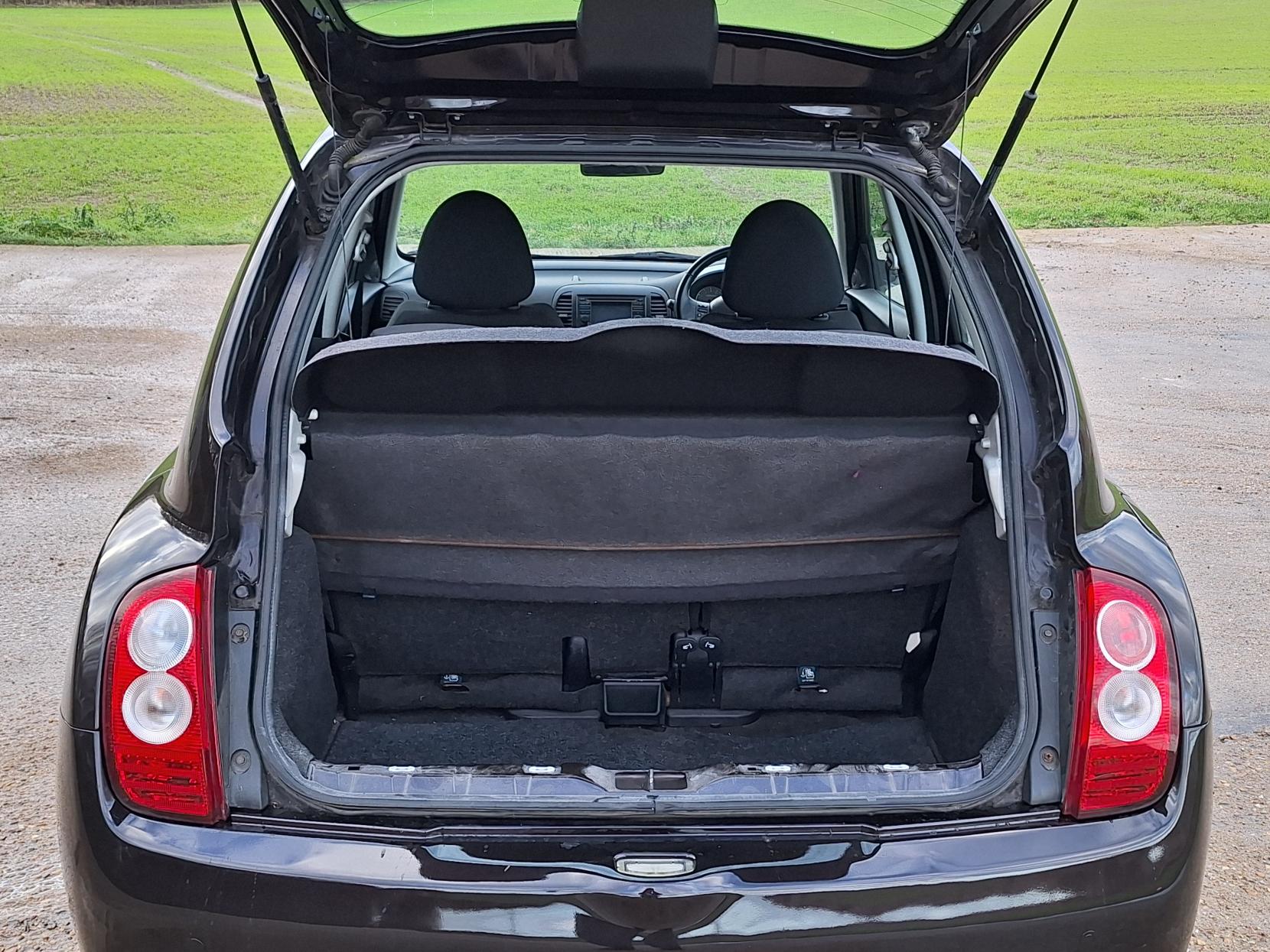 Nissan Micra 1.2 16v n-tec Hatchback 5dr Petrol Automatic (159 g/km, 79 bhp)