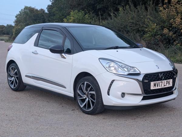 DS AUTOMOBILES DS 3 1.2 PureTech Elegance Hatchback 3dr Petrol Manual Euro 6 (82 ps)